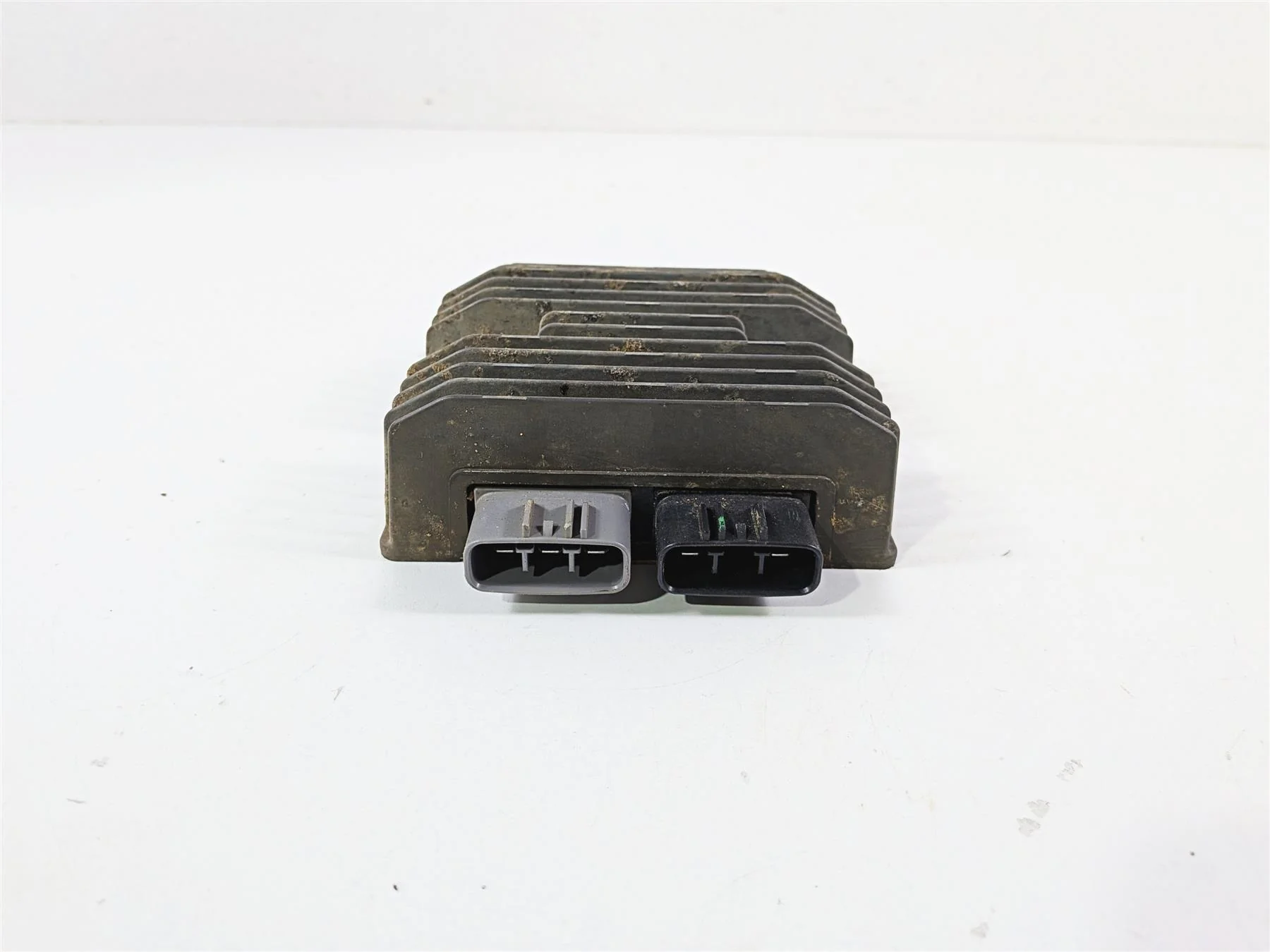 2020 Honda Talon SXS1000 S2R 1000R Rectifier Voltage Regulator 31600-HL6-A01 - Image 2
