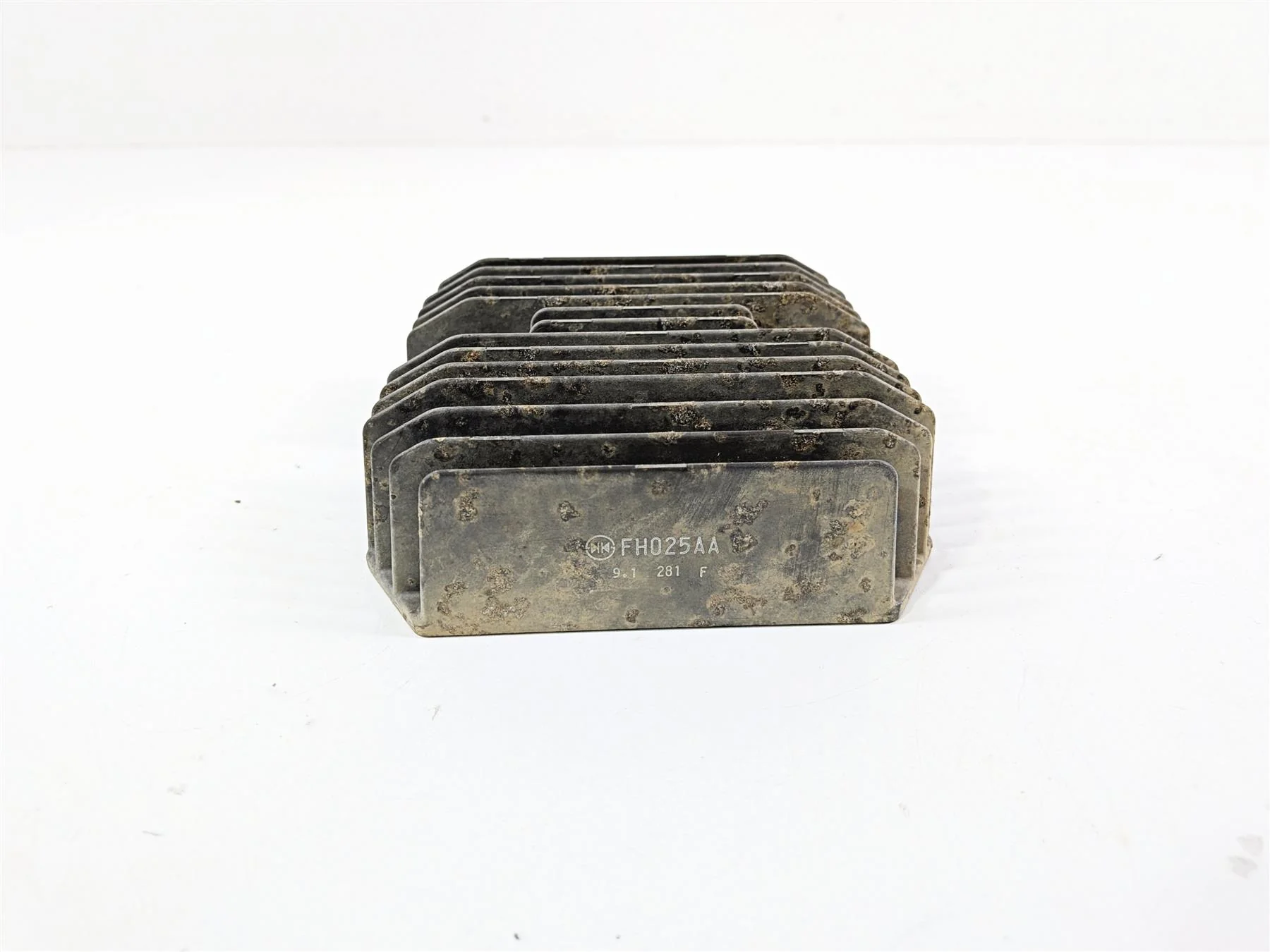2020 Honda Talon SXS1000 S2R 1000R Rectifier Voltage Regulator 31600-HL6-A01 - Image 4