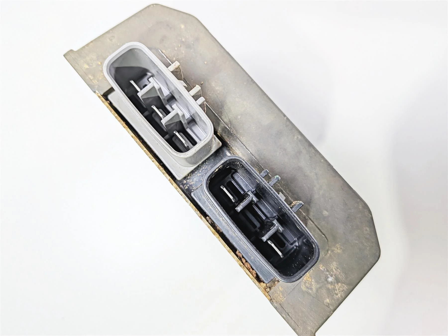 2020 Honda Talon SXS1000 S2R 1000R Rectifier Voltage Regulator 31600-HL6-A01 - Image 7