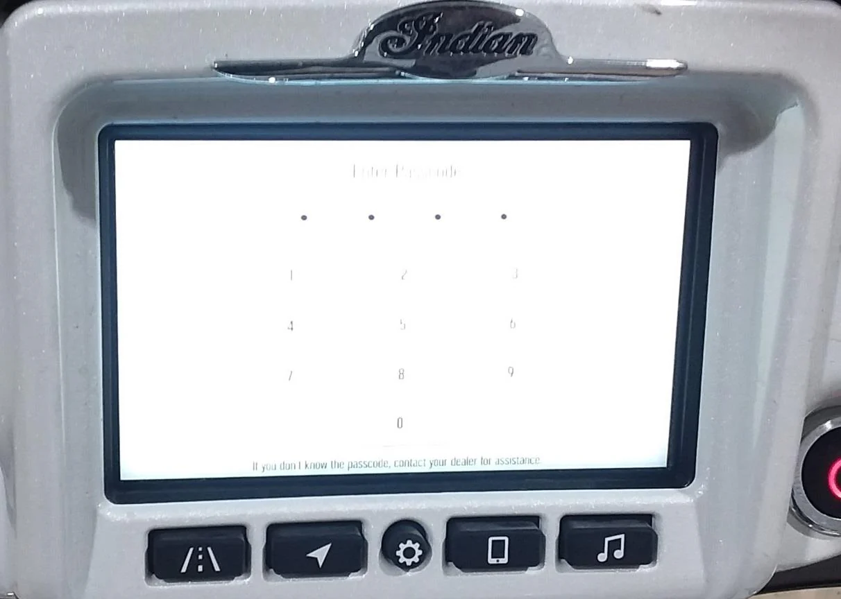2020 Indian Roadmaster 7" Center Screen Display Radio Navigation 3280929 3286868 - Image 2