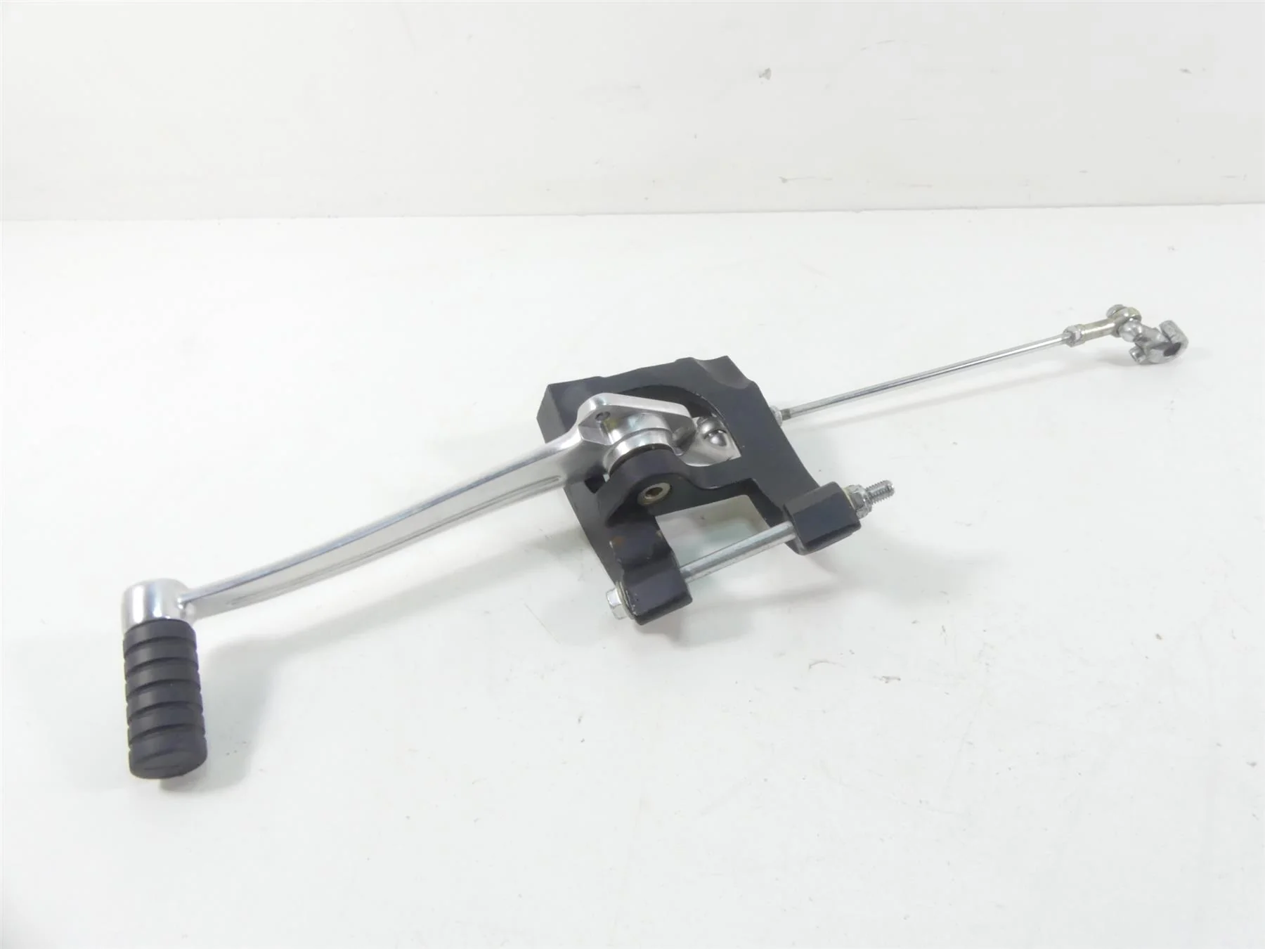 2020 Indian Roadmaster Front Left Foot Mount & Shifter Lever 5138351 5138405