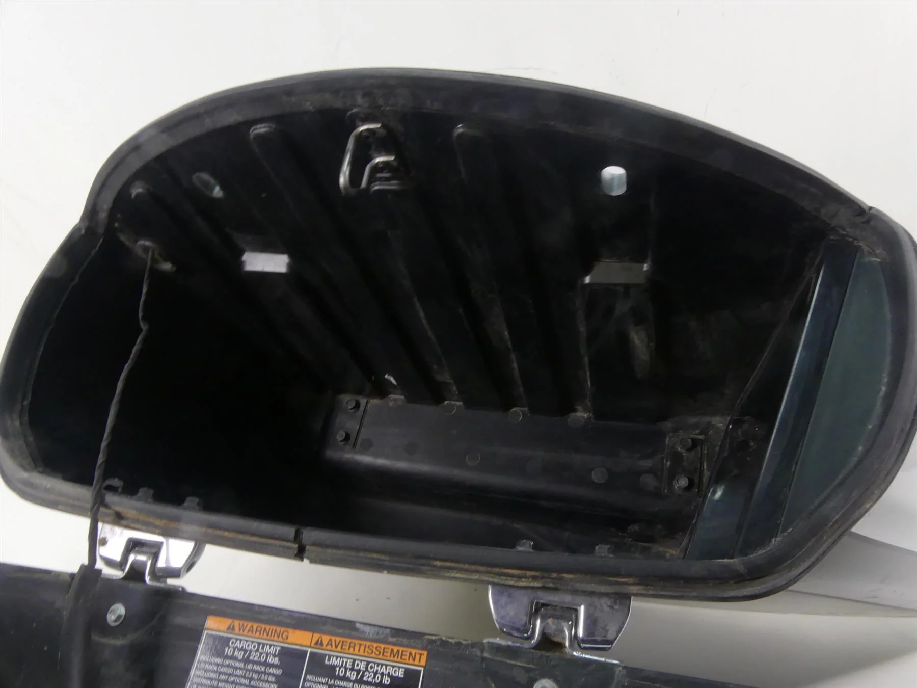 2020 Indian Roadmaster Left Saddlebag Saddle Bag & Actuator Motor 5456385 - Image 3