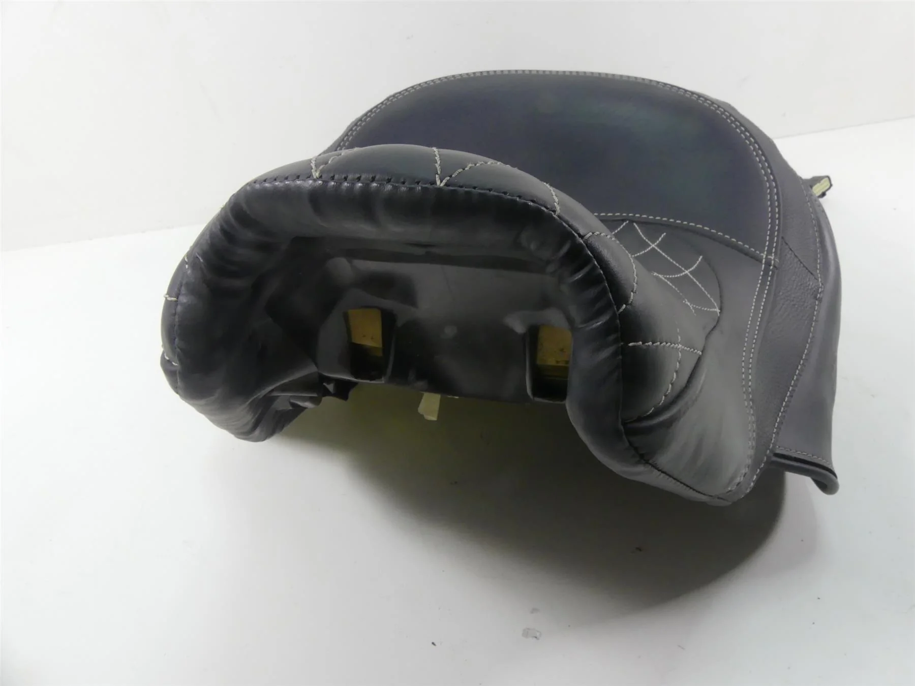 2020 Indian Roadmaster Nice Heated Duo Rider Passenger Seat Saddle 2687597 - Image 9