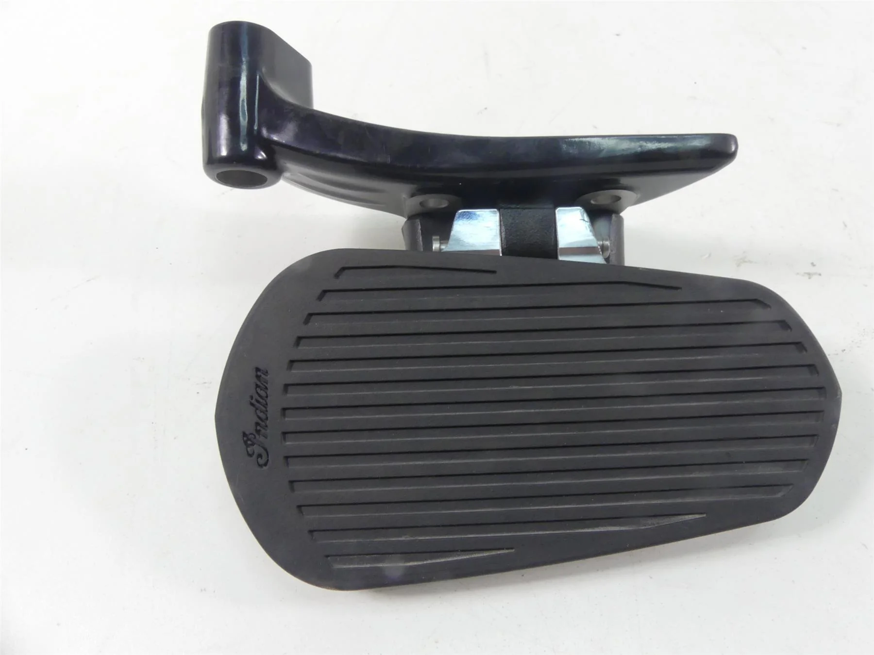 2020 Indian Roadmaster Nice Rear Passenger Floor Board Set 5139676 5139675 - Image 8