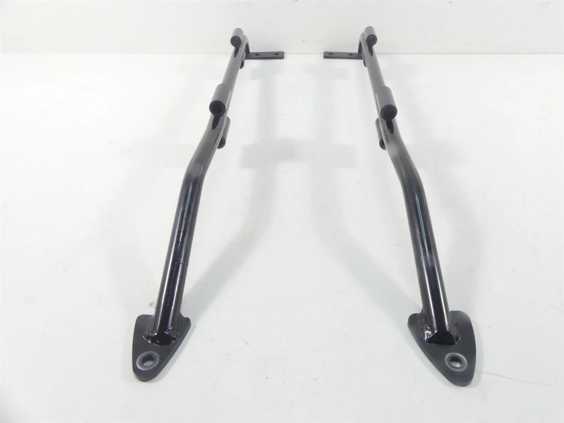 2020 Indian Roadmaster Rear Fender Support Subframe Bag Mounts 1024636 - Image 4