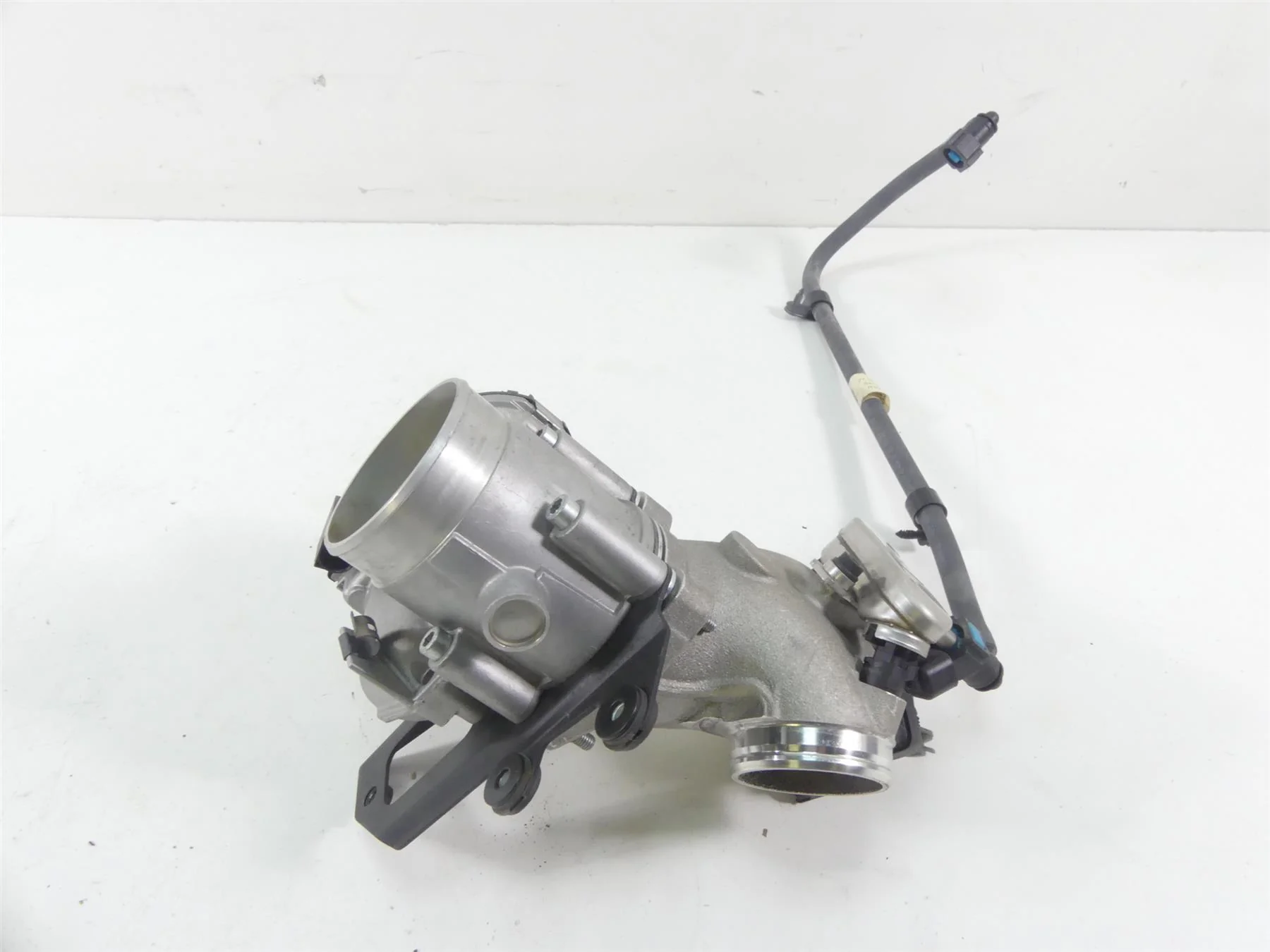 2020 Indian Roadmaster Throttle Body Fuel Injectors & Intake Manifold 1204685