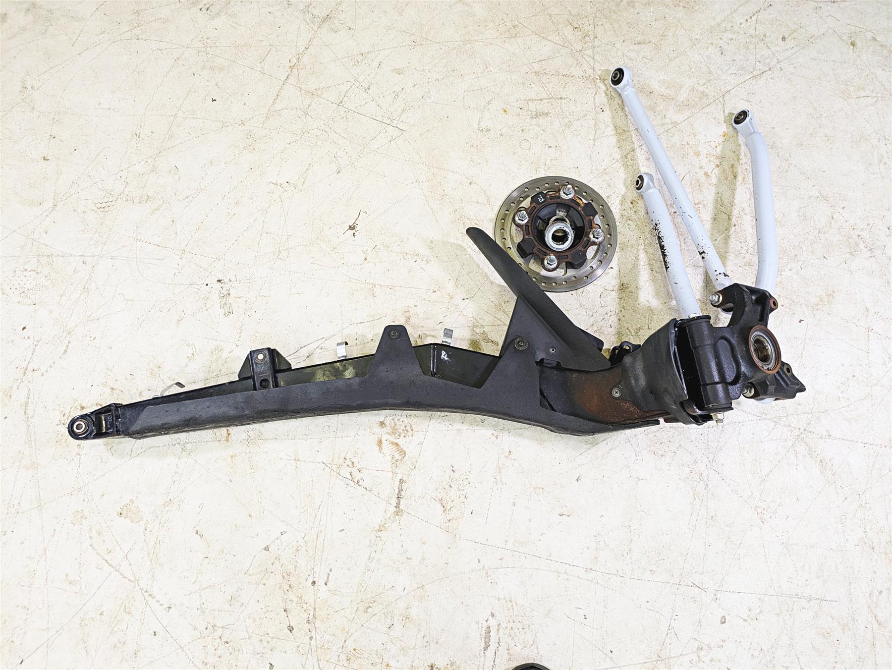 2020 Kawasaki Teryx KRX KRF 1000 Rear Left Trailing Arm 39007-0428 39186-0325 - Image 4