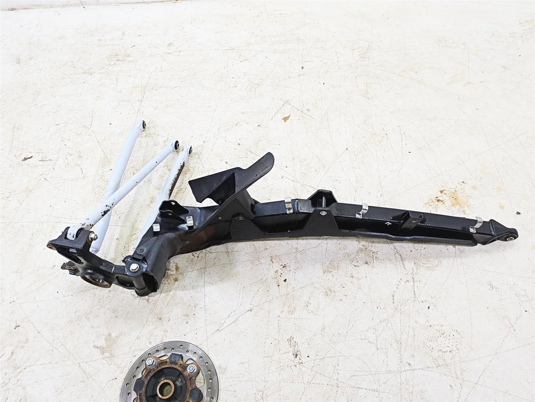 2020 Kawasaki Teryx KRX KRF 1000 Rear Right Trailing Arm 39007-0429 39186-0326 - Image 9