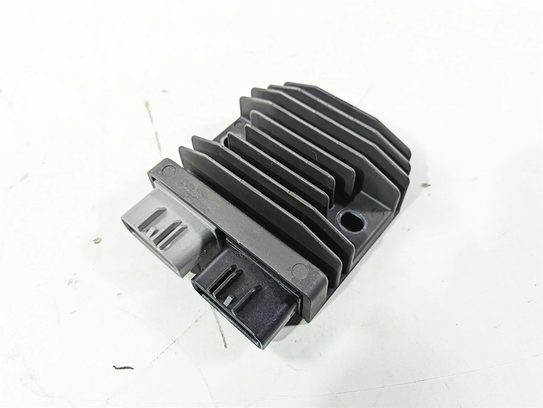 2020 Kawasaki Teryx KRX KRF 1000 Rectifier Voltage Regulator 21066-0771 FH027BA - Image 8