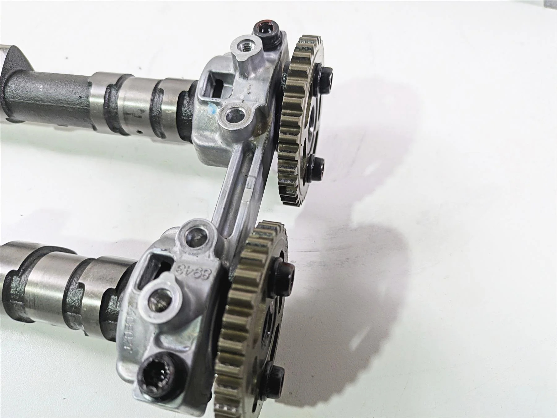 2020 Kawasaki Z900 ZR900 Camshaft Cam Shaft Set 49118-0942 49118-0979 - Image 11