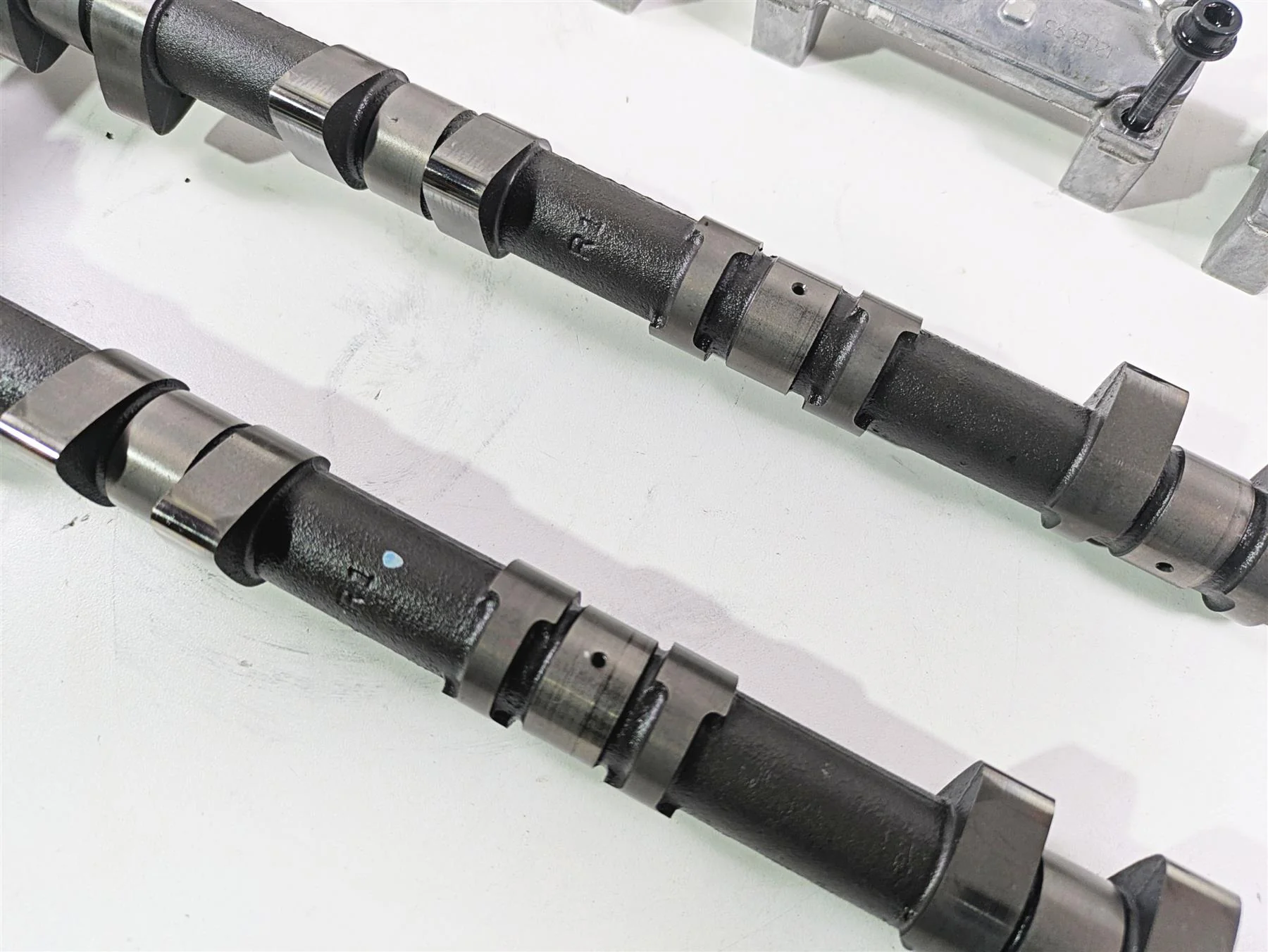 2020 Kawasaki Z900 ZR900 Camshaft Cam Shaft Set 49118-0942 49118-0979 - Image 4