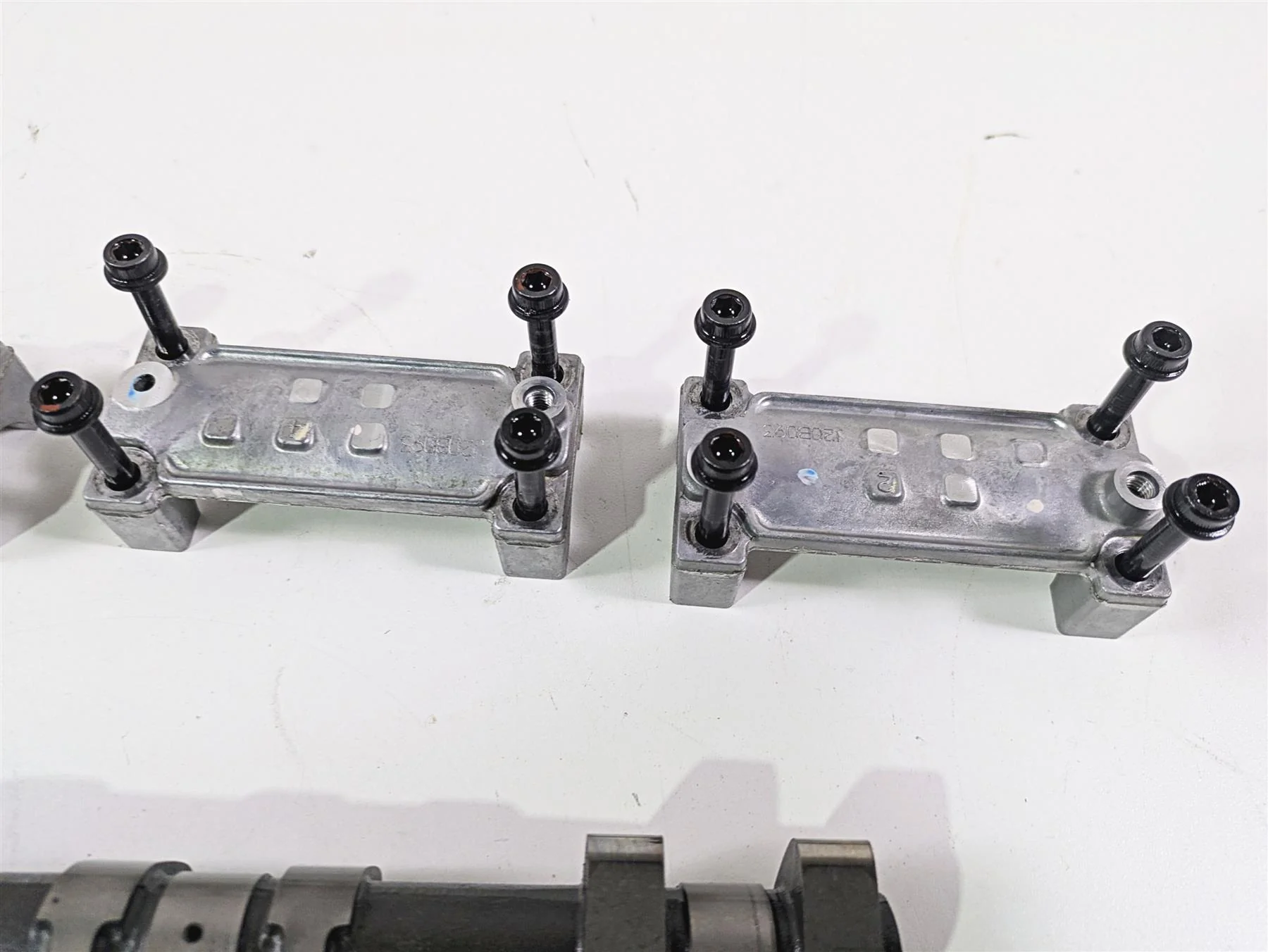 2020 Kawasaki Z900 ZR900 Camshaft Cam Shaft Set 49118-0942 49118-0979 - Image 6