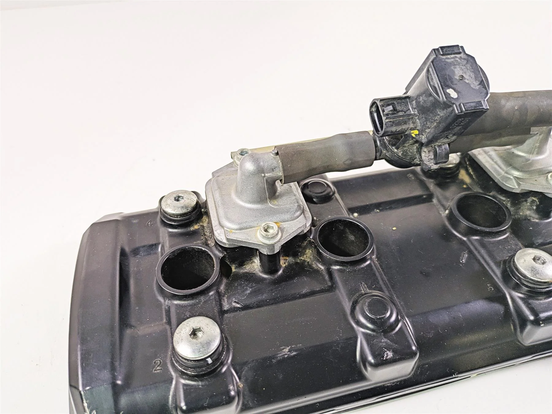 2020 Kawasaki Z900 ZR900 Cylinder Head Top Valve Cover  14093-0521 - Image 6
