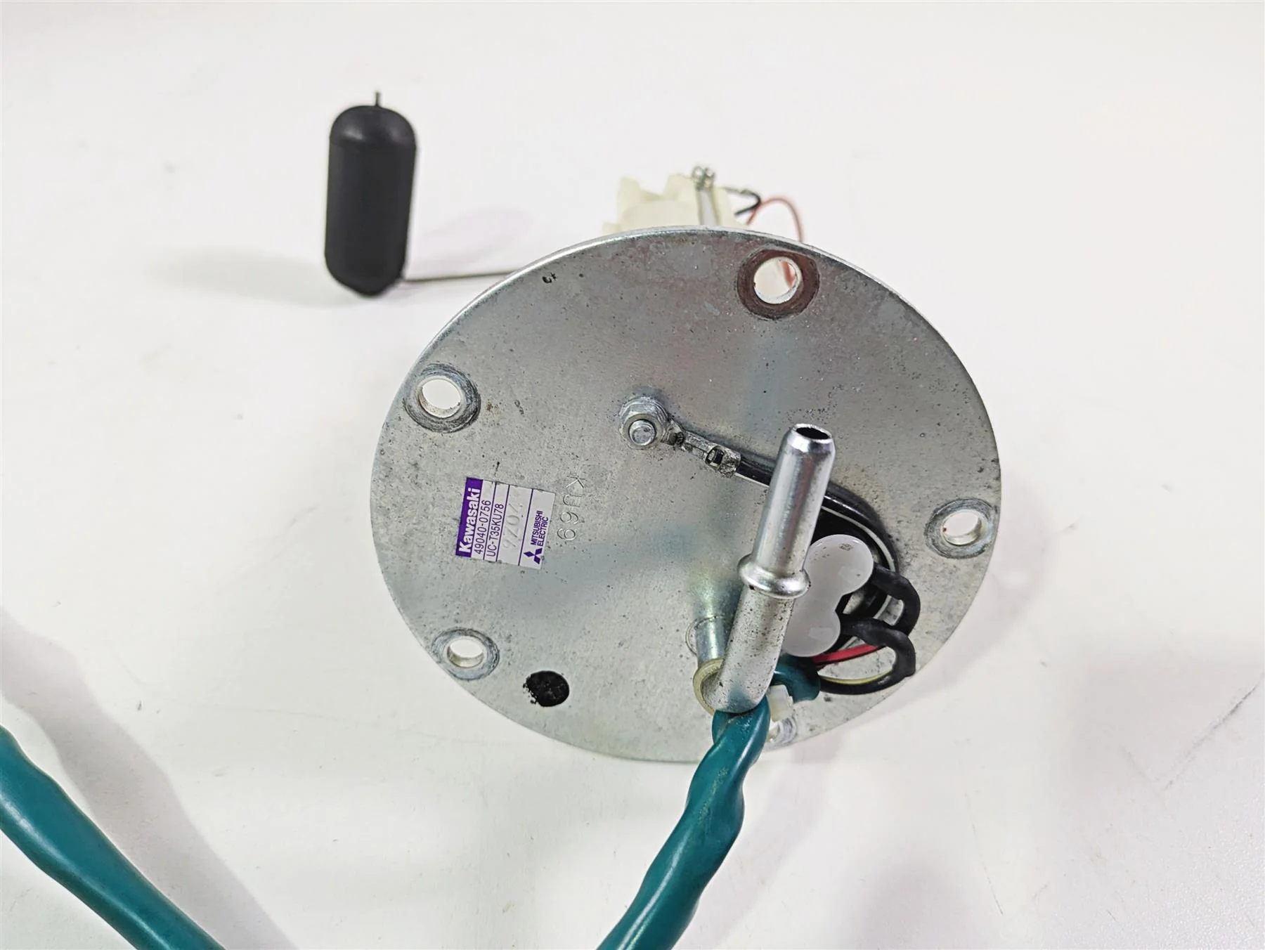 2020 Kawasaki Z900 ZR900 Fuel Gas Petrol Pump 49040-0756 - Image 10