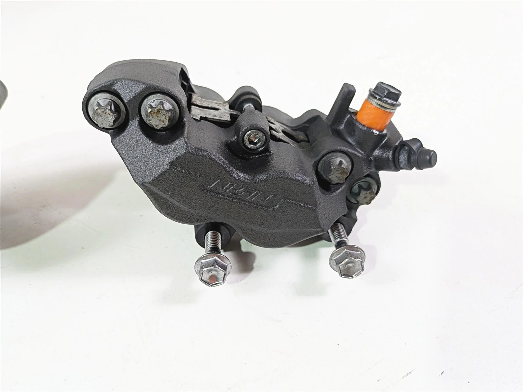2020 Kawasaki Z900 ZR900 Nissin Front Brake Caliper Set 43080-0130-DJ - Image 9