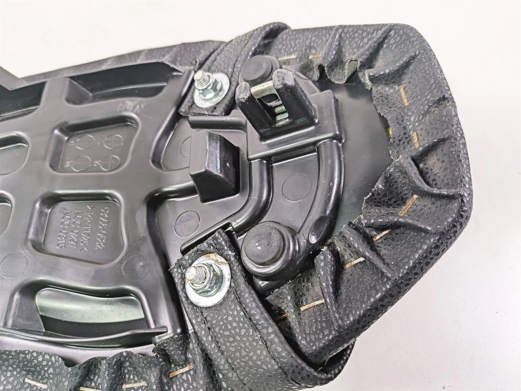 2020 Kawasaki Z900 ZR900 Rear Passenger Seat Saddle 53066-0582 - Image 11