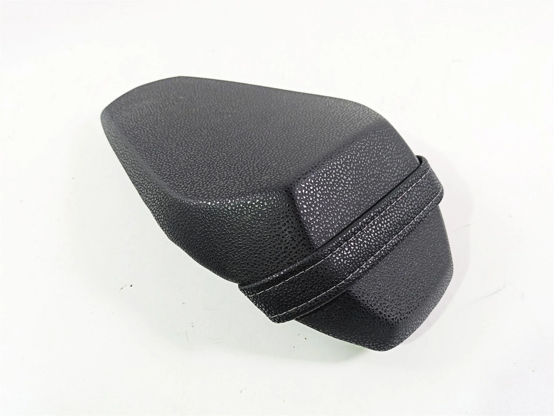 2020 Kawasaki Z900 ZR900 Rear Passenger Seat Saddle 53066-0582 - Image 12