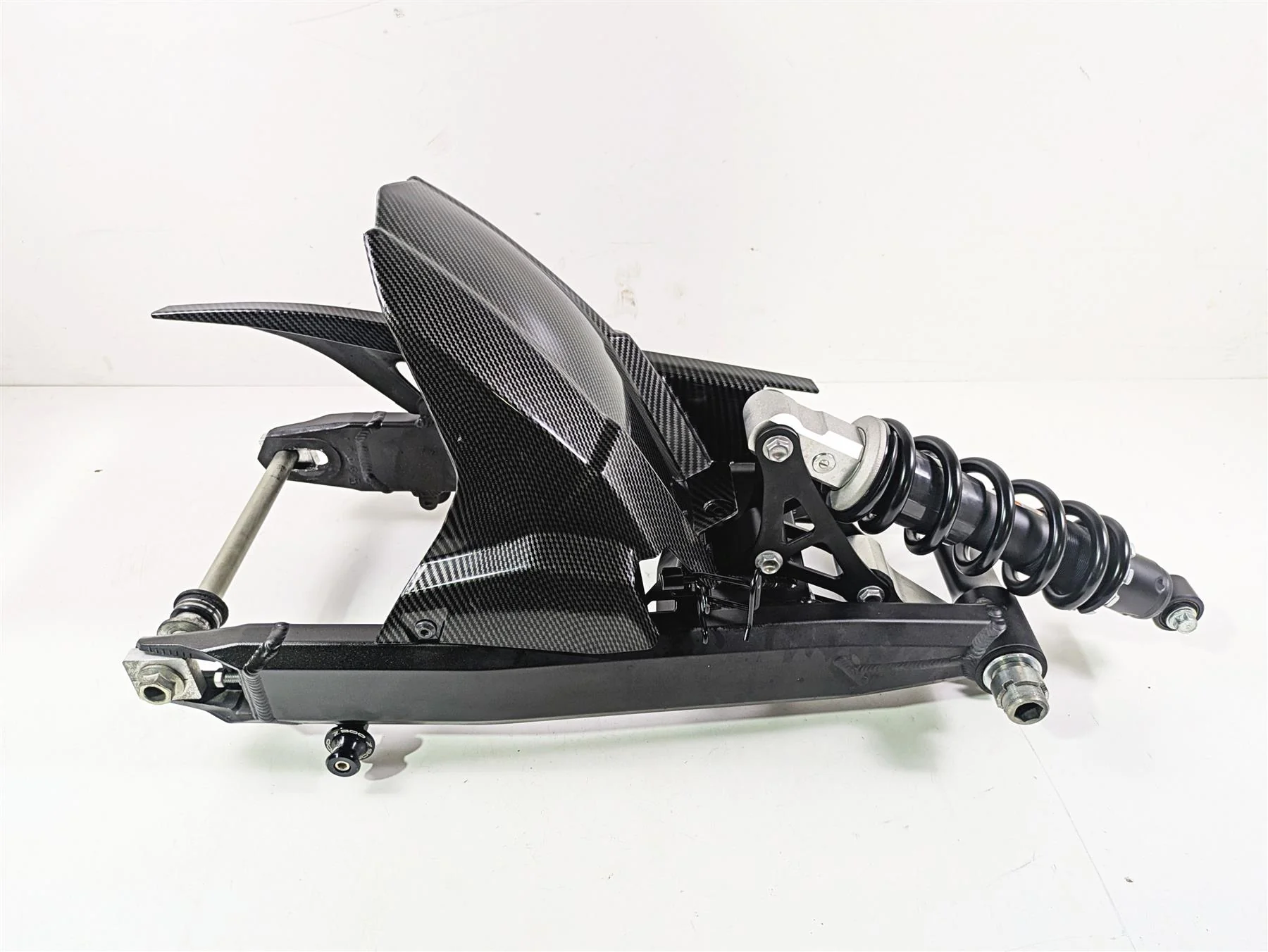 2020 Kawasaki Z900 ZR900 Swingarm Shock & Linkage Set 33001-0732-18R
