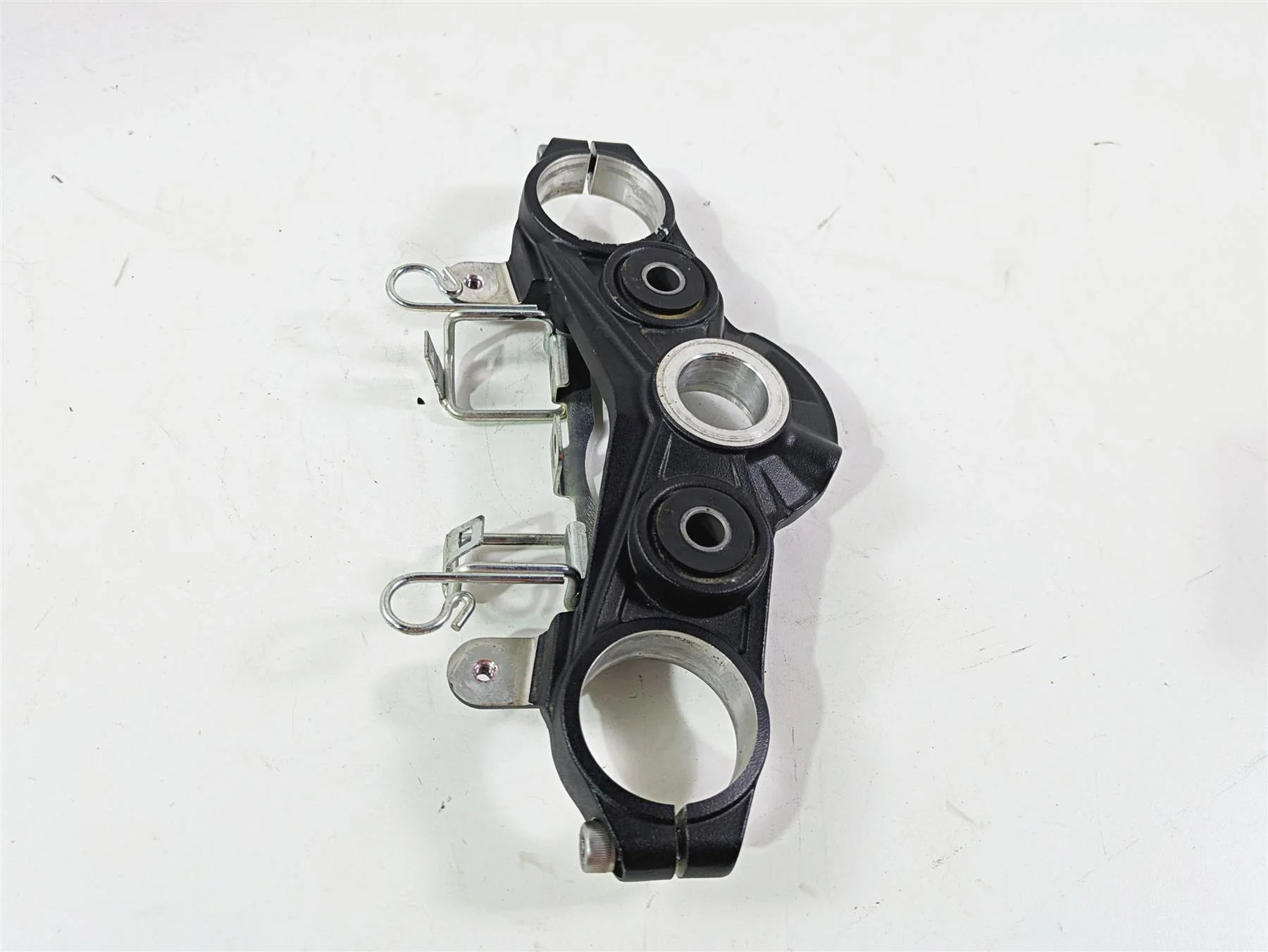 2020 Kawasaki Z900 ZR900 Upper Triple Tree Steering Clamp 44039-0167-18R - Image 4