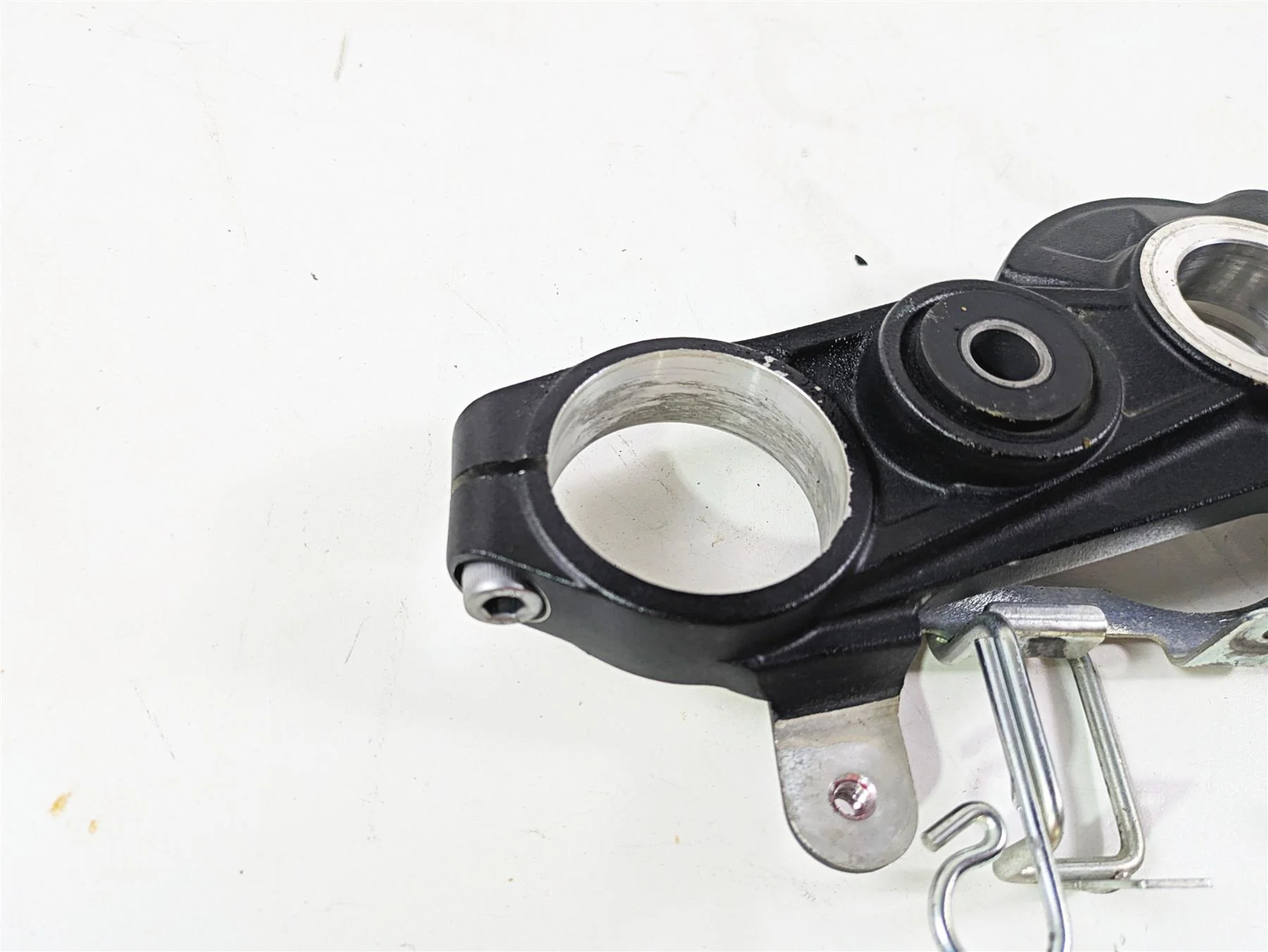 2020 Kawasaki Z900 ZR900 Upper Triple Tree Steering Clamp 44039-0167-18R - Image 7