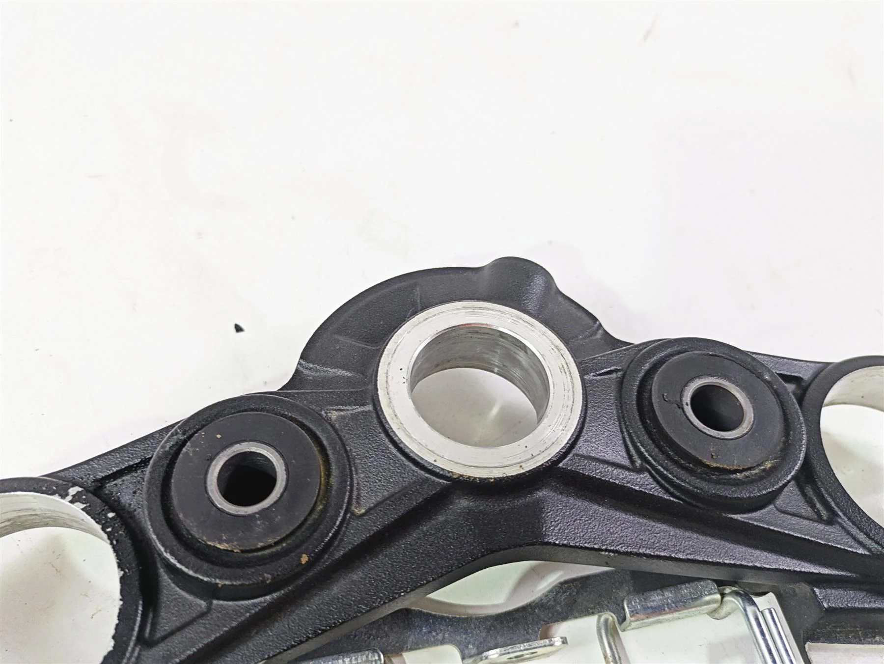 2020 Kawasaki Z900 ZR900 Upper Triple Tree Steering Clamp 44039-0167-18R - Image 8
