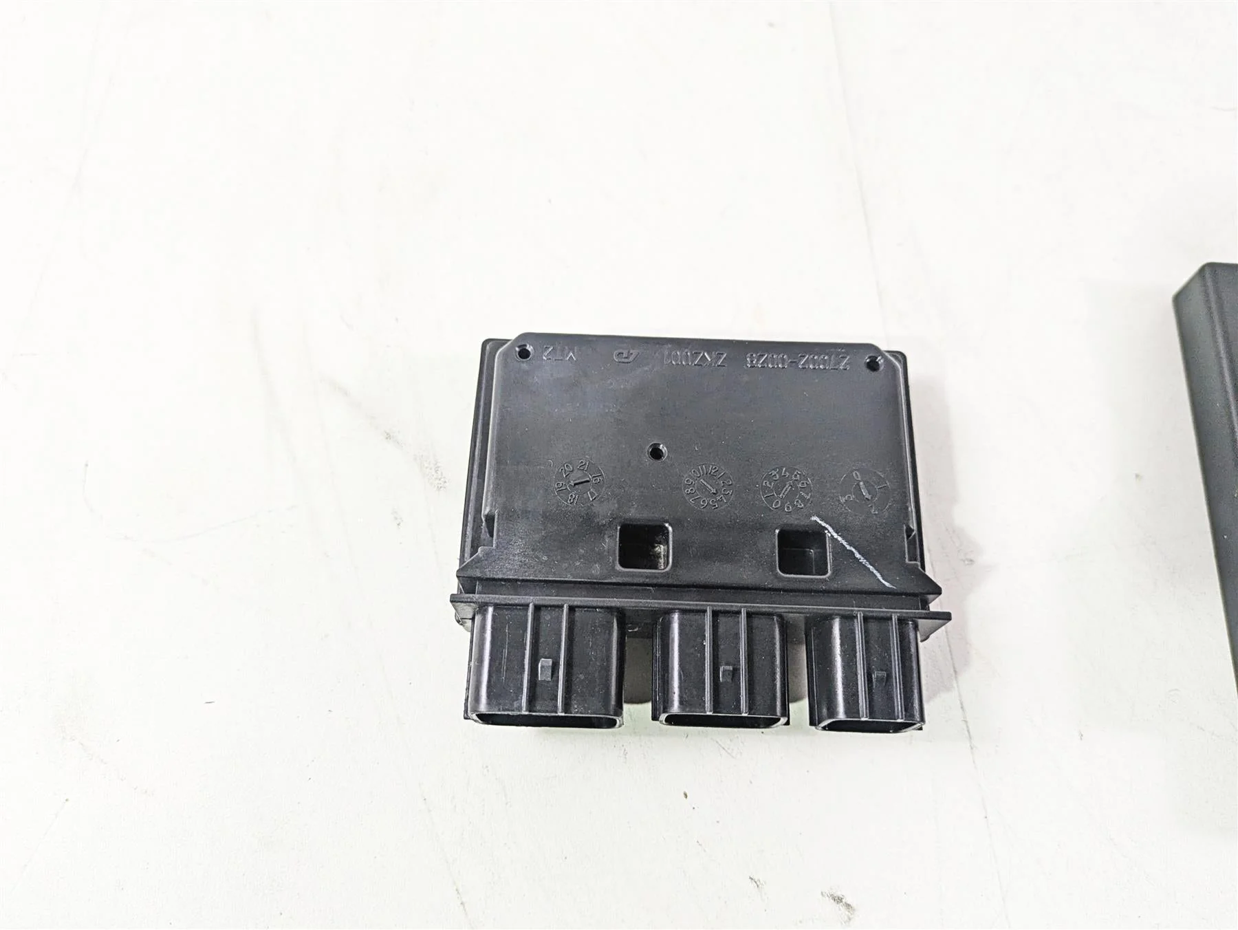 2020 Kawasaki ZX6R Ninja Cdi Ecu Ecm Engine Control Module & Relay 21175-1395 - Image 5