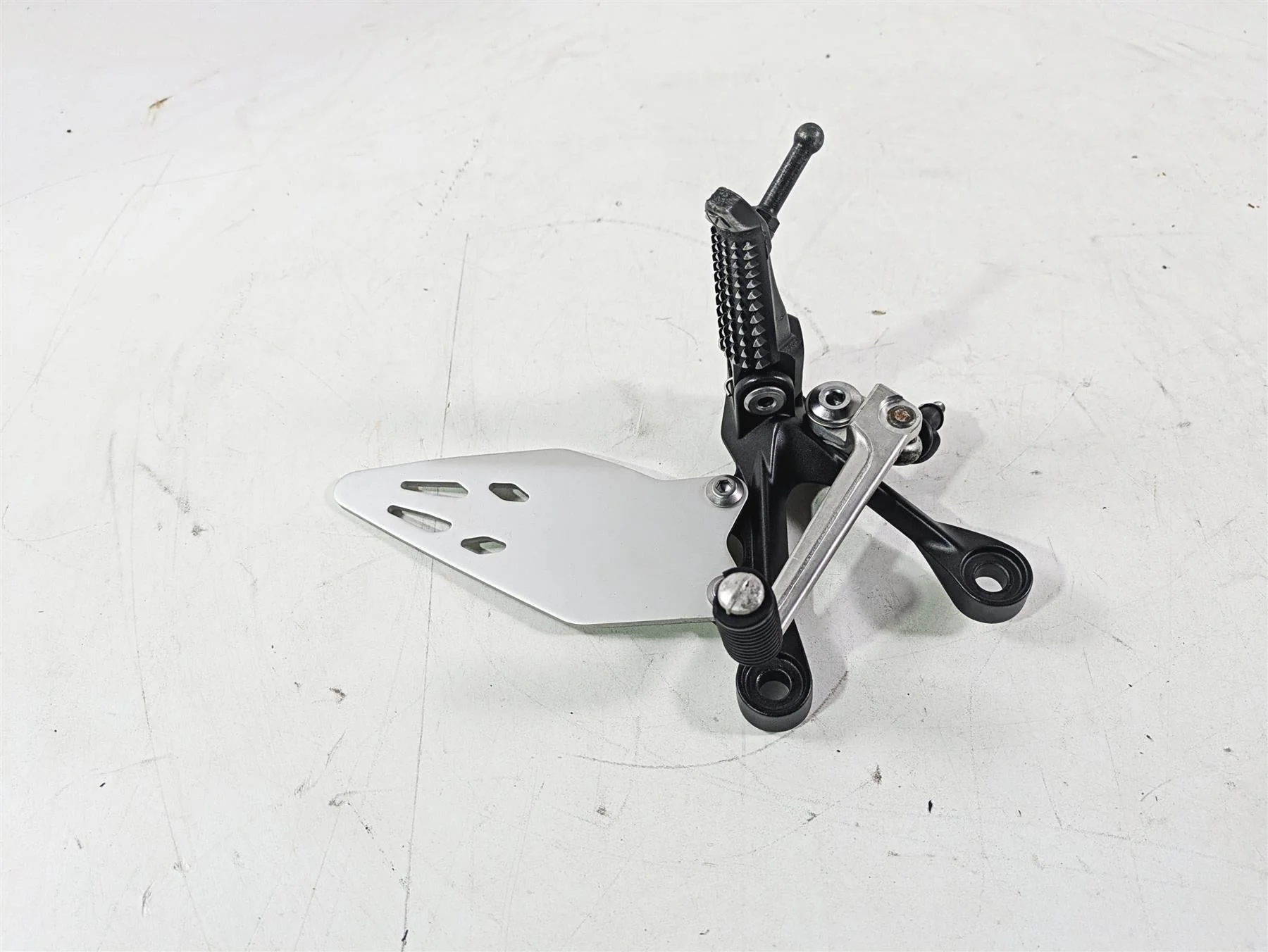 2020 Kawasaki ZX6R Ninja Left Footpeg Foot Peg Shifter Lever 35063-0160-18R - Image 3