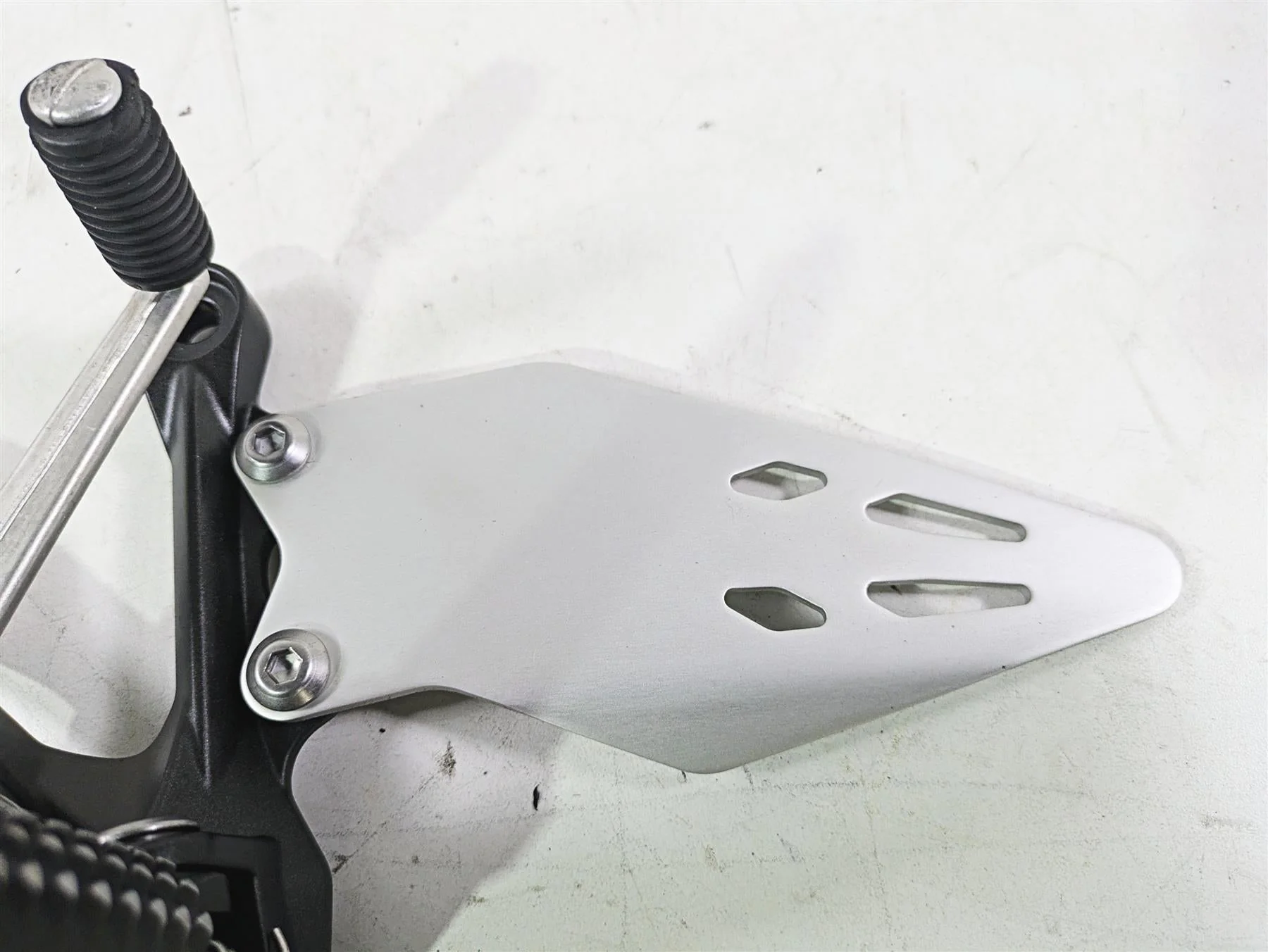 2020 Kawasaki ZX6R Ninja Left Footpeg Foot Peg Shifter Lever 35063-0160-18R - Image 6