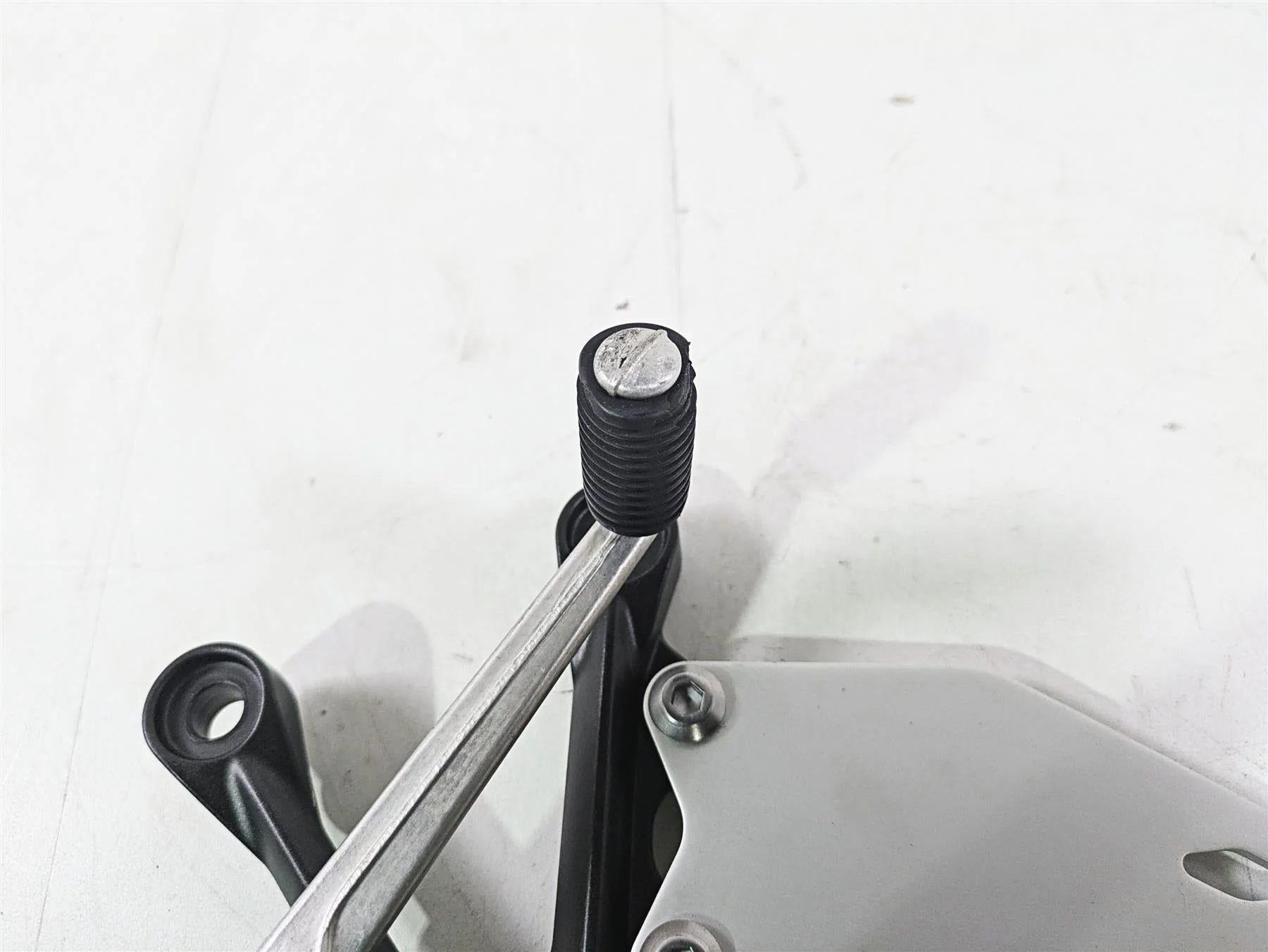 2020 Kawasaki ZX6R Ninja Left Footpeg Foot Peg Shifter Lever 35063-0160-18R - Image 7