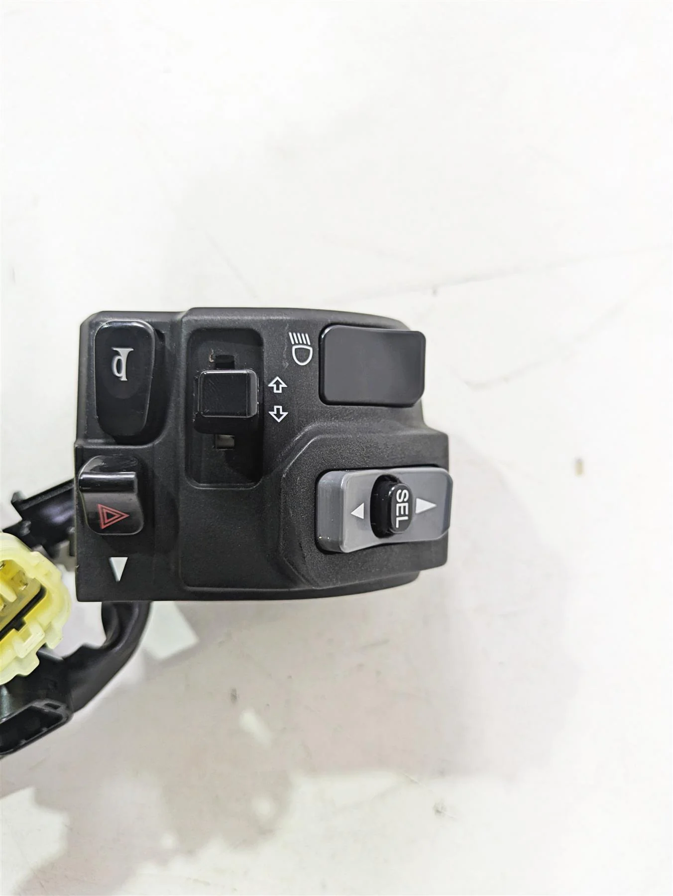 2020 Kawasaki ZX6R Ninja Left Hand Light Blinker Control Switch 46091-0613 - Image 5