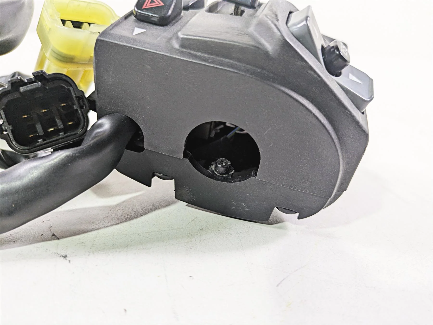 2020 Kawasaki ZX6R Ninja Left Hand Light Blinker Control Switch 46091-0613 - Image 9