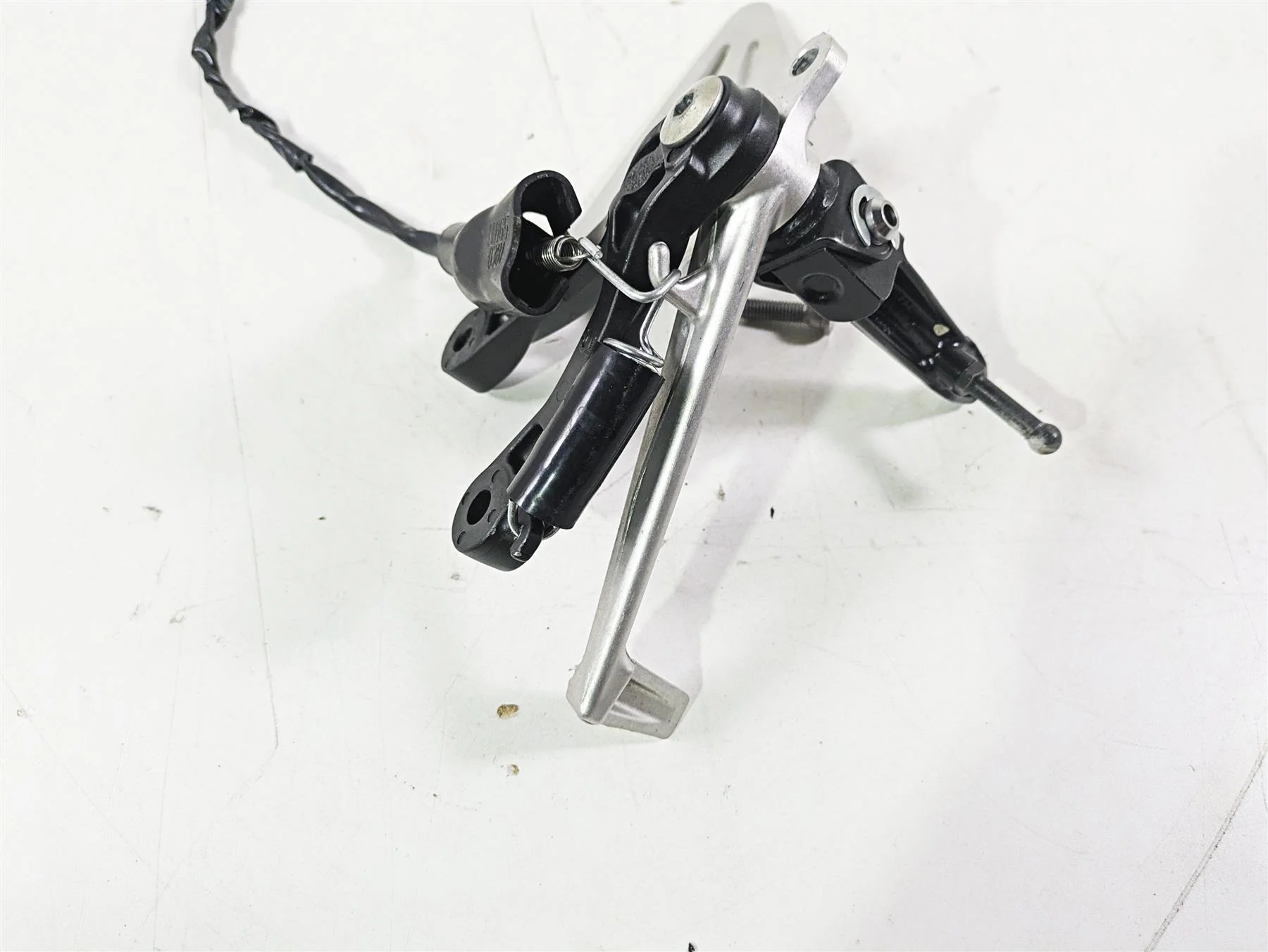 2020 Kawasaki ZX6R Ninja Right Foot Peg Brake Pedal Lever 35063-0590-18R - Image 6