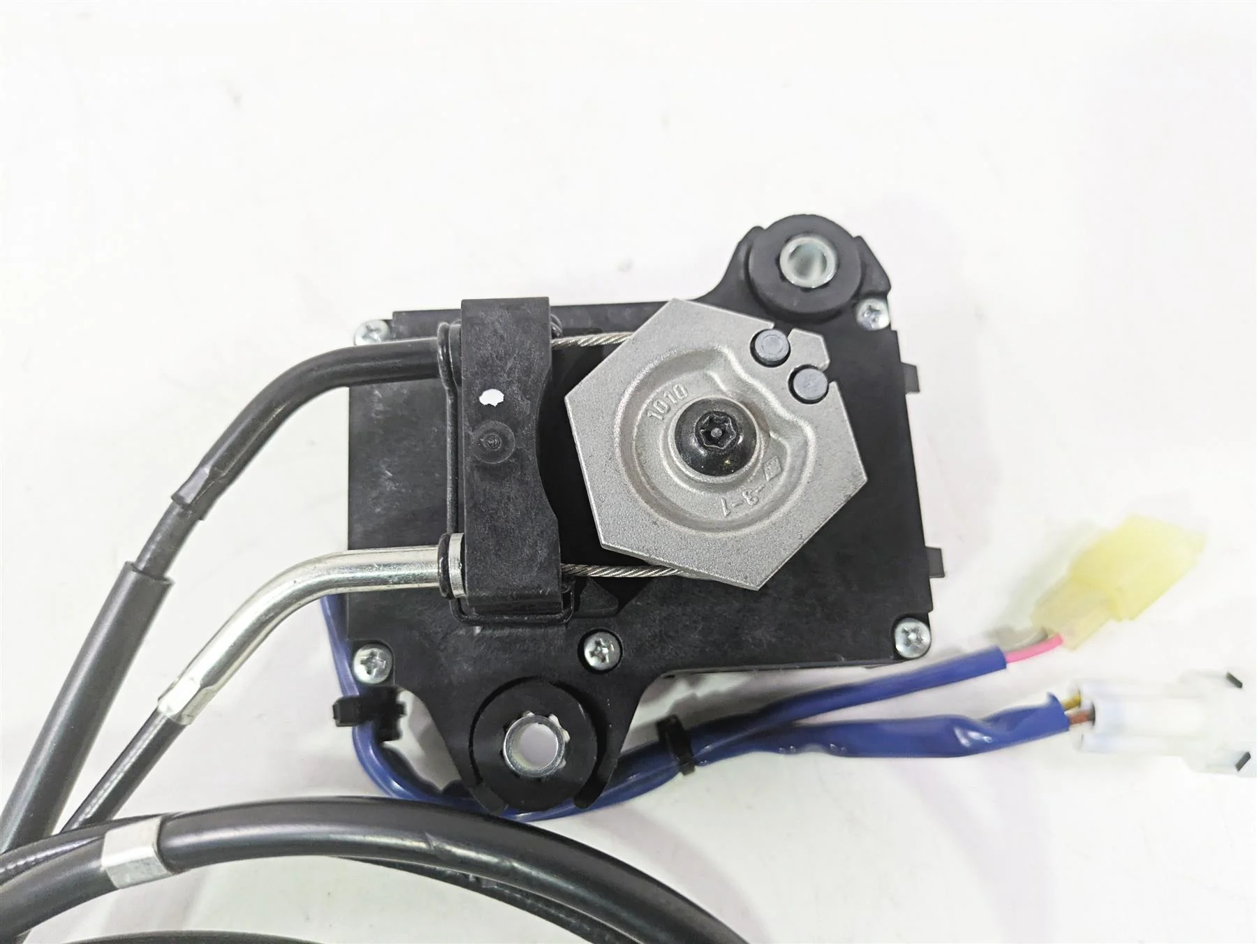 2020 Kawasaki ZX6R ZX636 Ninja Denso Exhaust Servo Motor Actuator 21174-0009 - Image 4