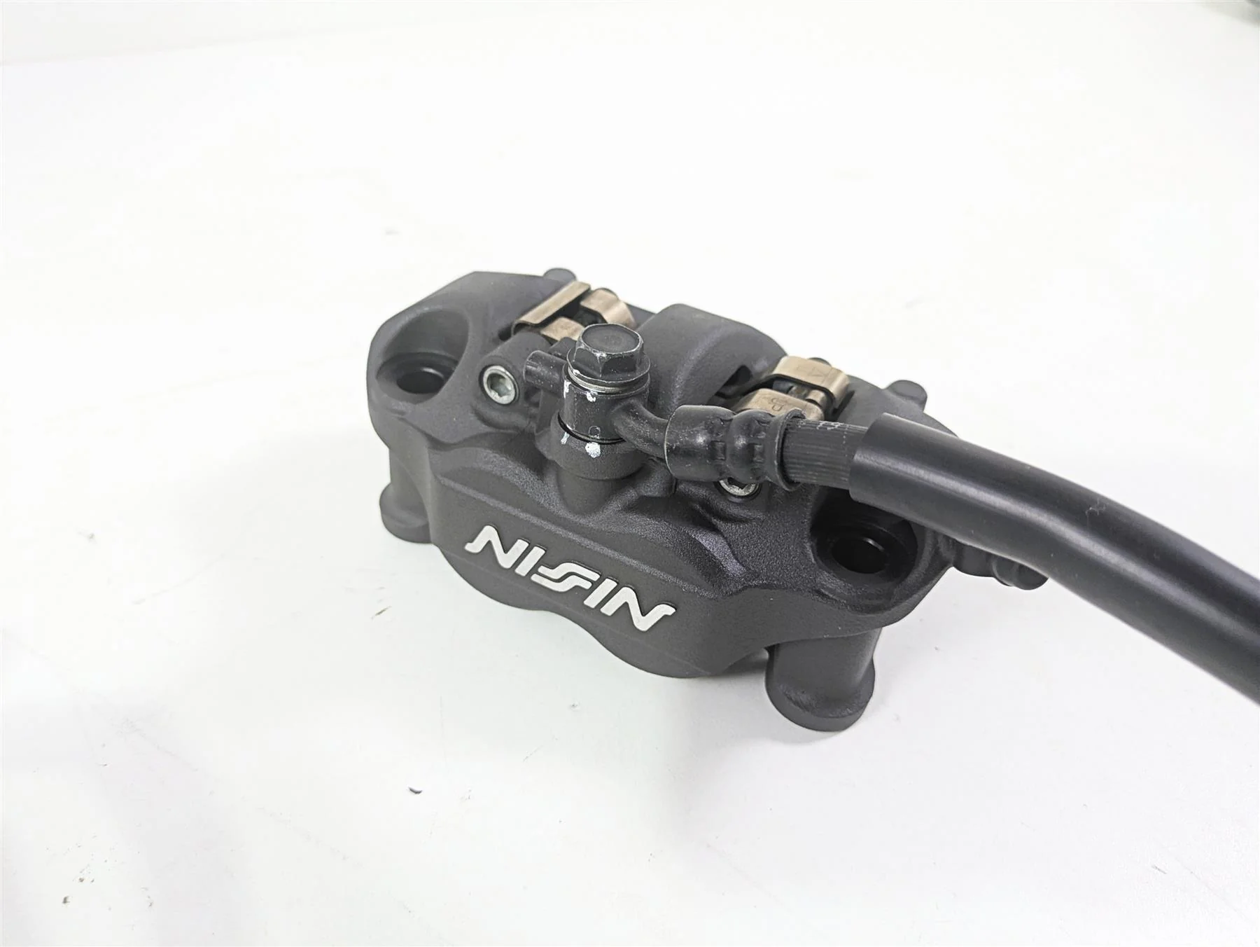 2020 Kawasaki ZX6R ZX636 Ninja Front Brake Caliper Set 108mm 43080-0111-DJ - Image 4