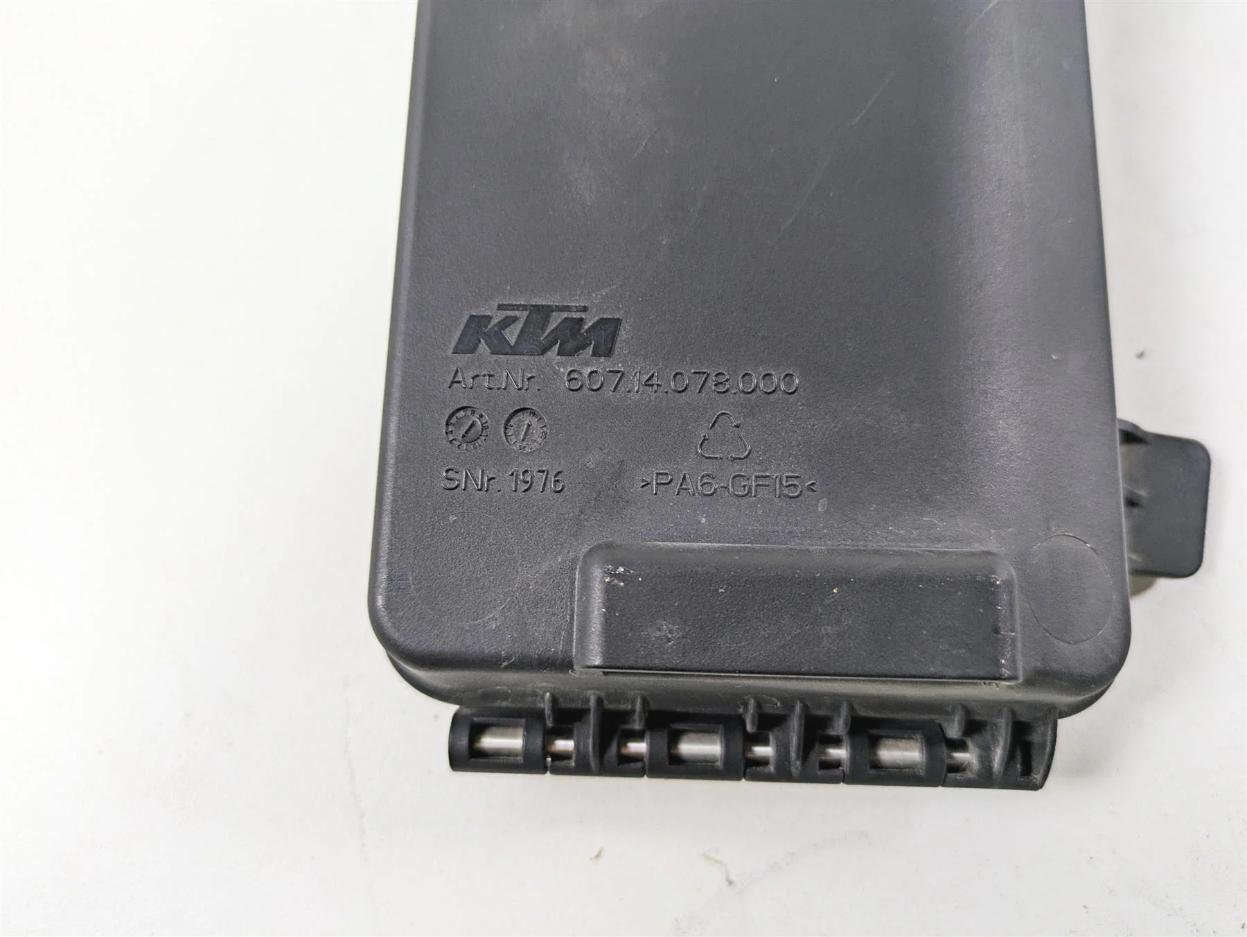 2020 KTM 1290 Super Adventure R Cellphone Smart Phone Storage Box 60714078000 - Image 9