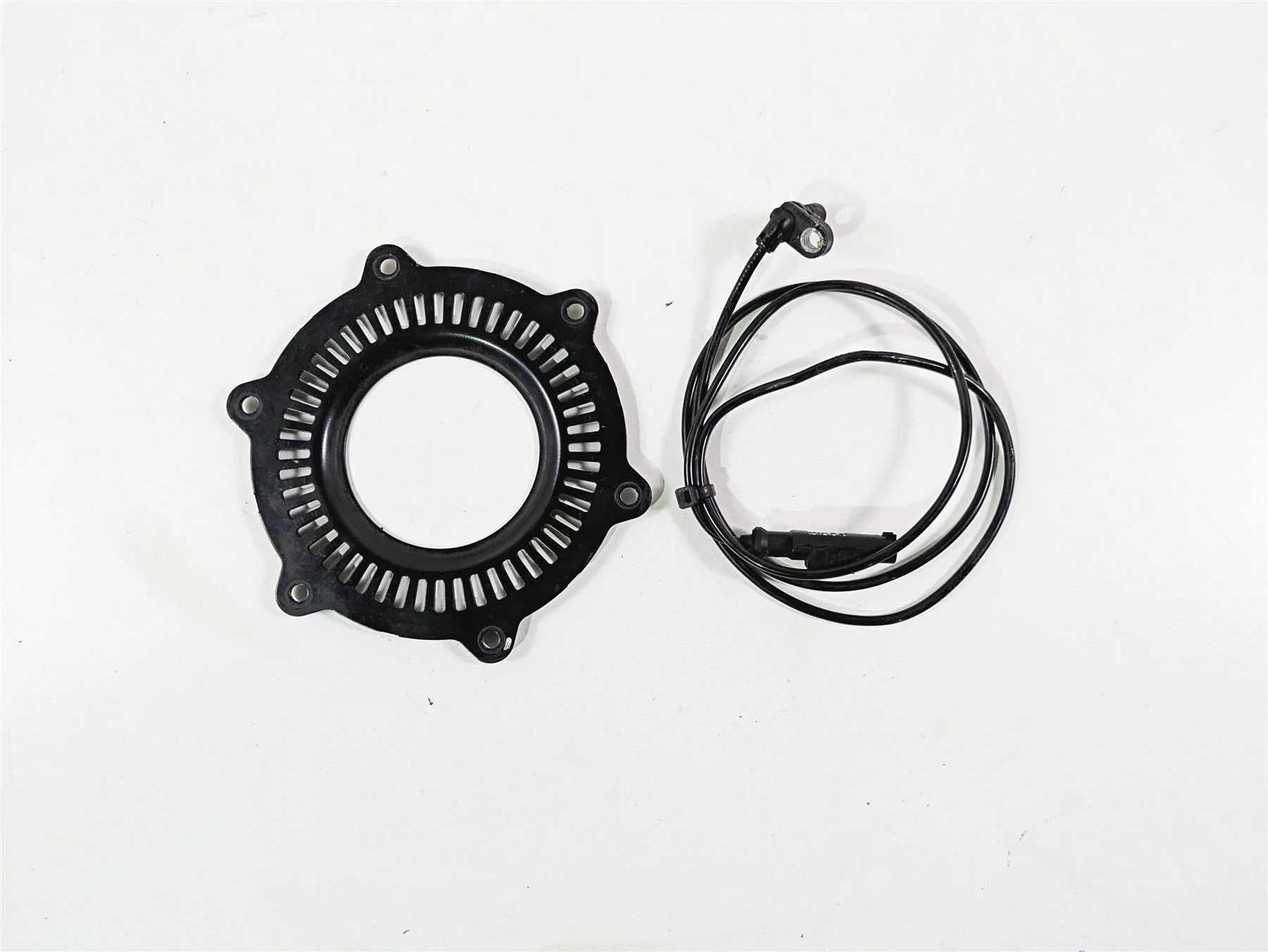 2020 KTM 1290 Super Adventure R Front Abs Brake Wheel Speed Sensor 76042125000 - Image 4