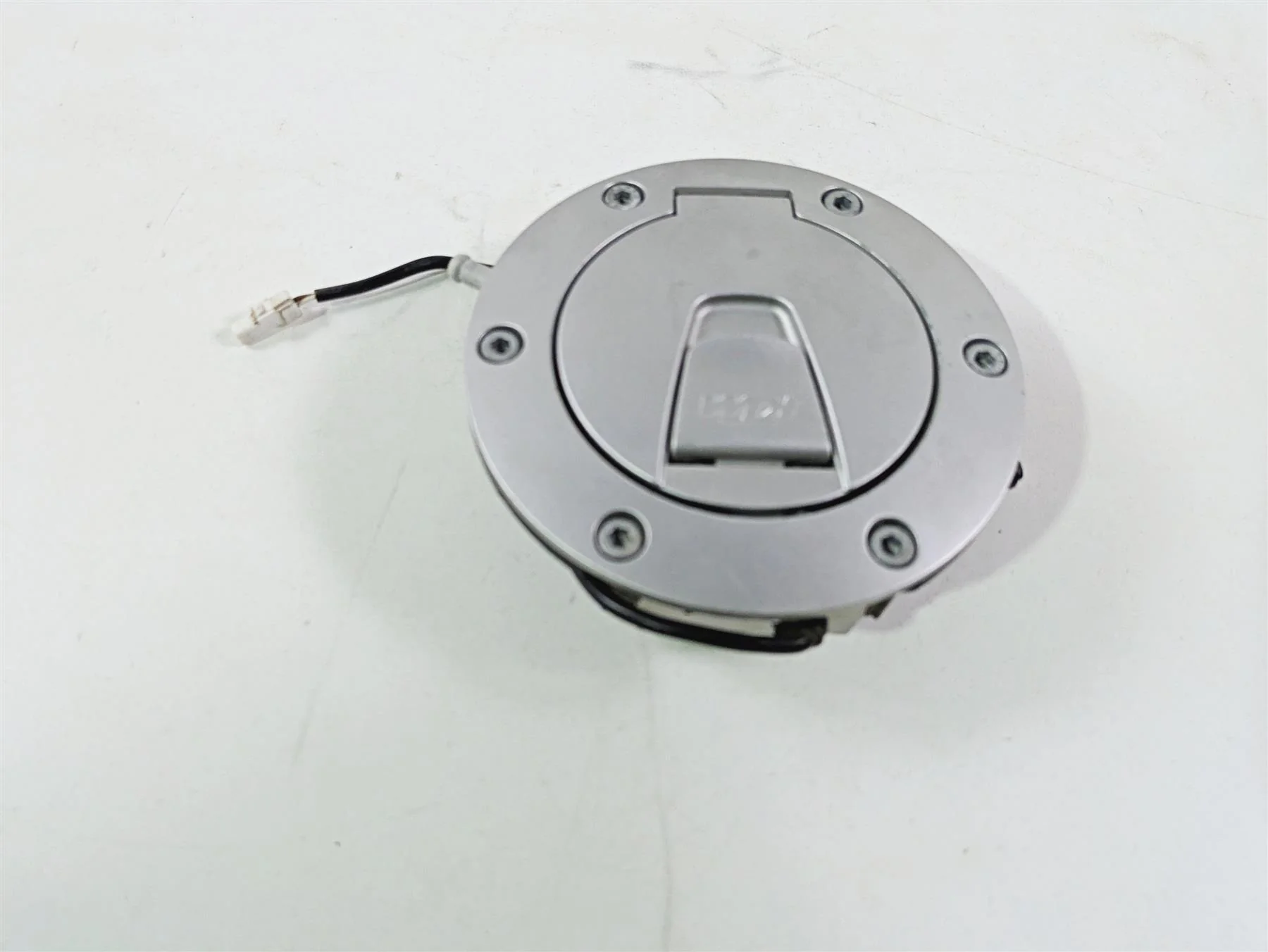 2020 KTM 1290 Super Adventure R Keyless Fuel Gas Tank Lid 60707008000 - Image 11