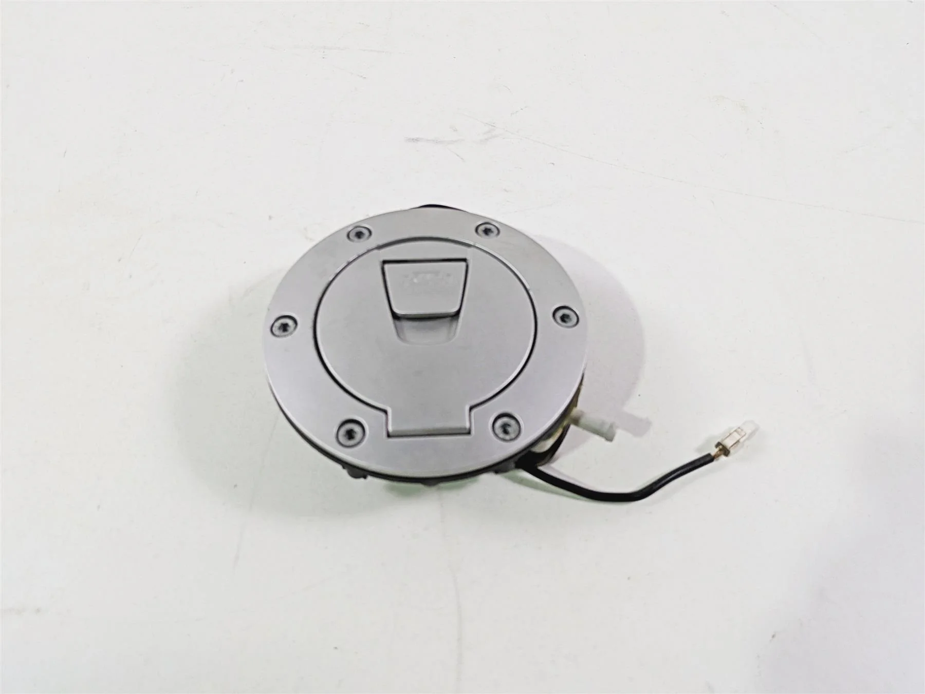 2020 KTM 1290 Super Adventure R Keyless Fuel Gas Tank Lid 60707008000 - Image 9