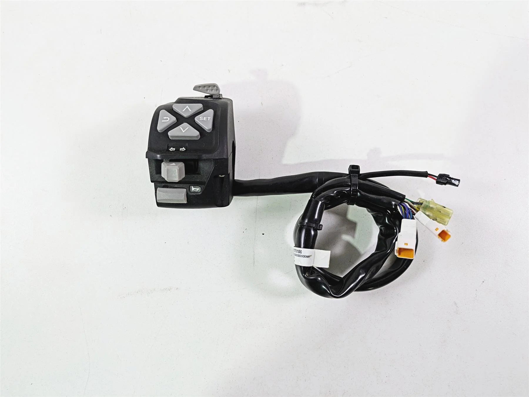 2020 KTM 1290 Super Adventure R Left Hand Control Switch 61411170000 61411170100 - Image 4