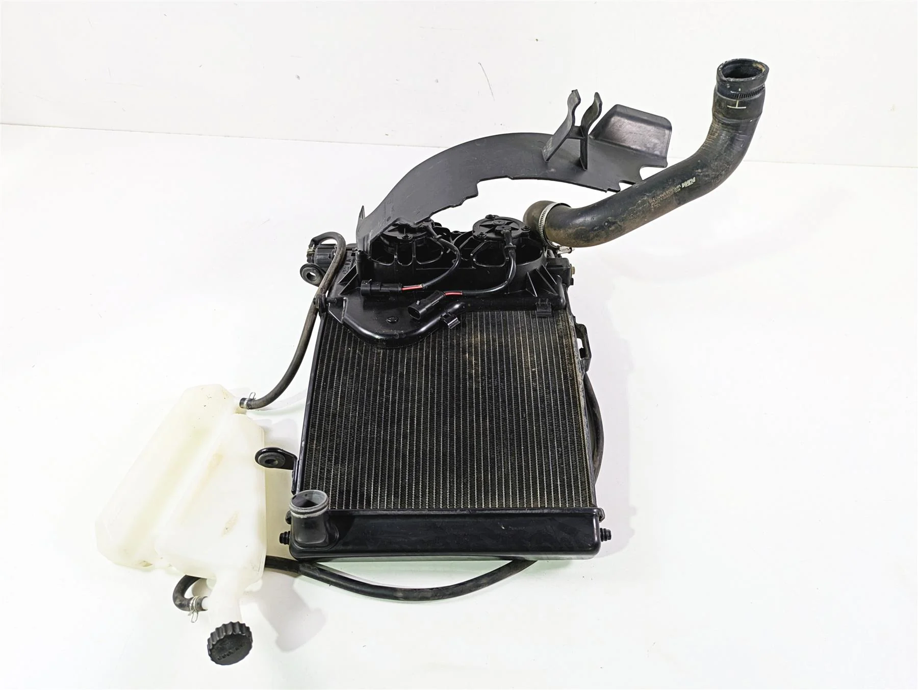 2020 KTM 1290 Super Adventure R Radiator Fan Reservoir Hose Set 60335010200 - Image 5