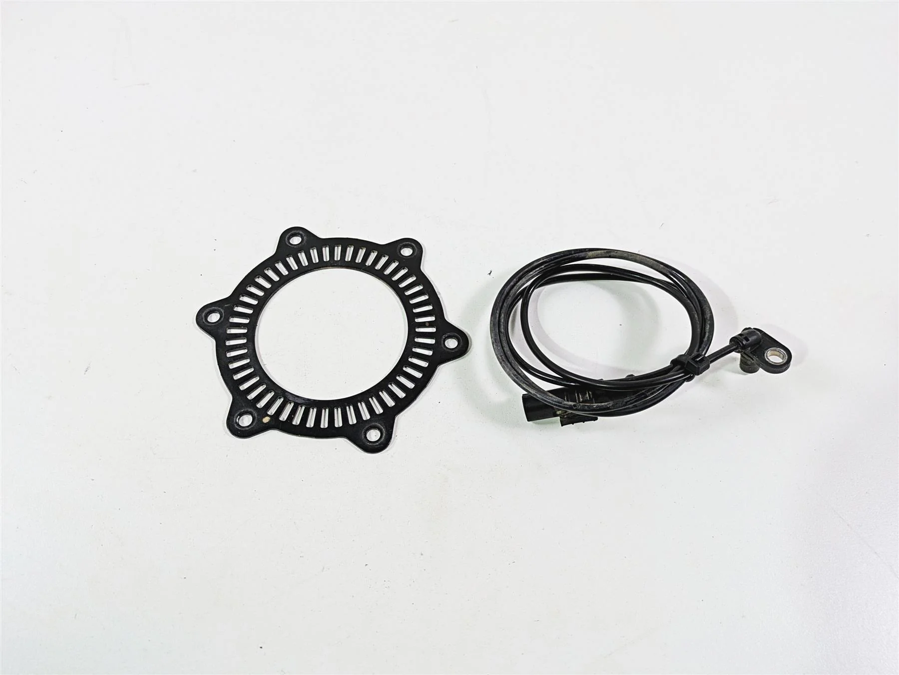 2020 KTM 1290 Super Adventure R Rear Abs Brake Wheel Speed Sensor 76042125000