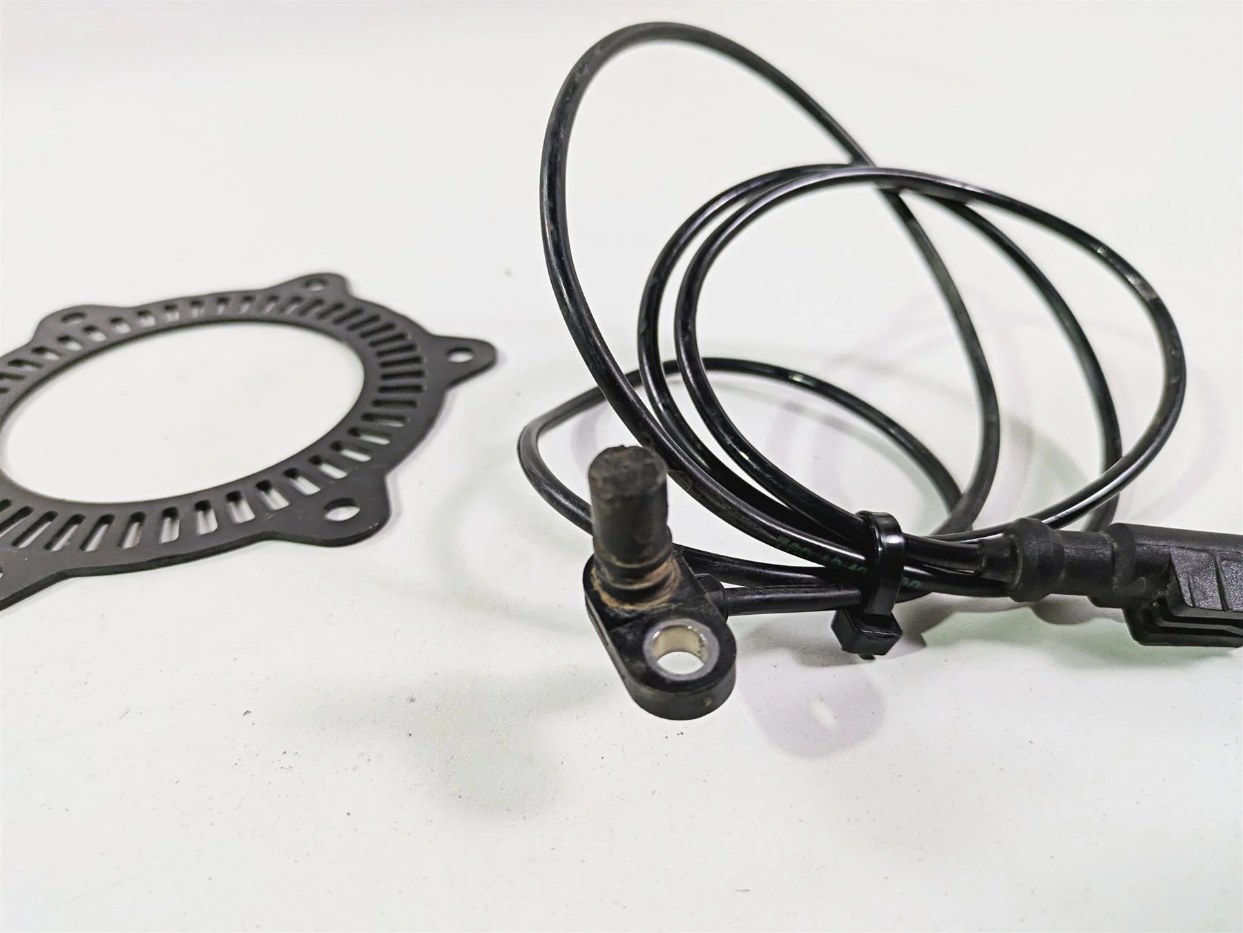 2020 KTM 1290 Super Adventure R Rear Abs Brake Wheel Speed Sensor 76042125000 - Image 8