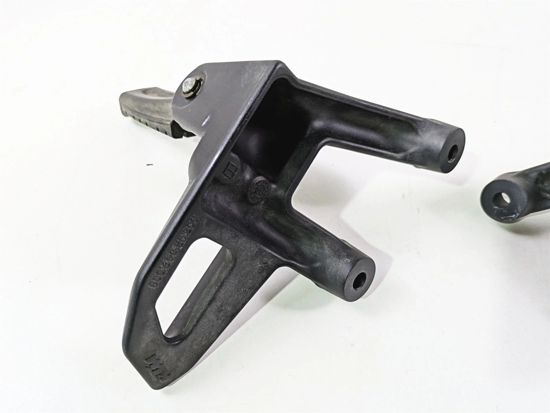 2020 KTM 1290 Super Adventure R Rear Passenger Footpeg Set 6030304800033S - Image 12