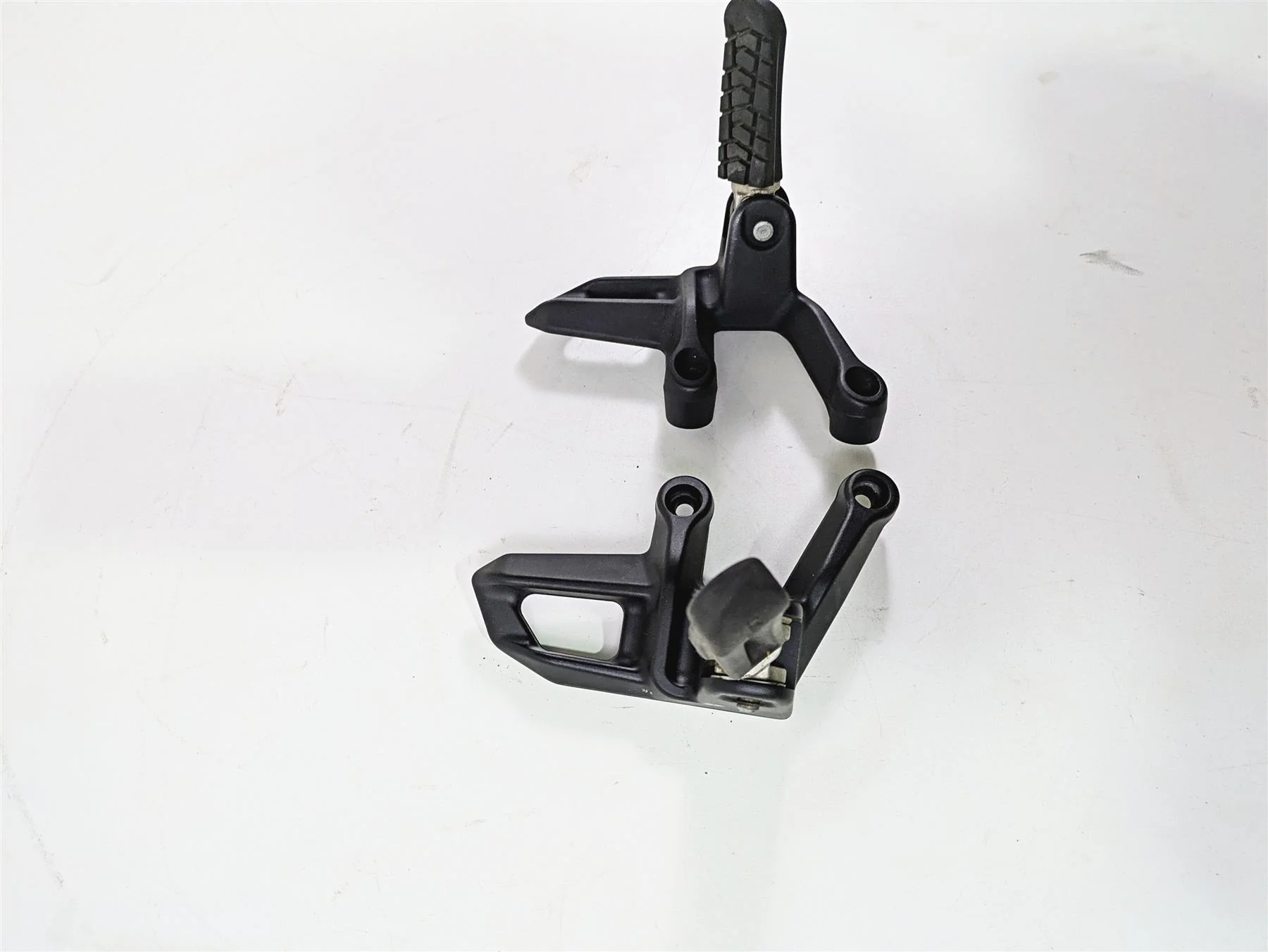 2020 KTM 1290 Super Adventure R Rear Passenger Footpeg Set 6030304800033S - Image 2