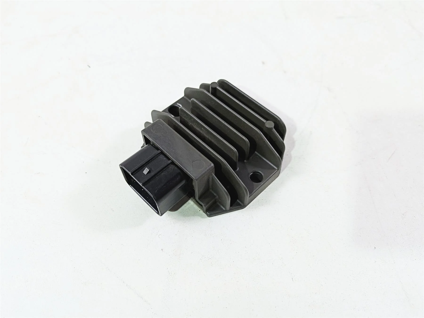 2020 KTM 1290 Super Adventure R Rectifier Voltage Regulator 60311034000 FH022AA - Image 9