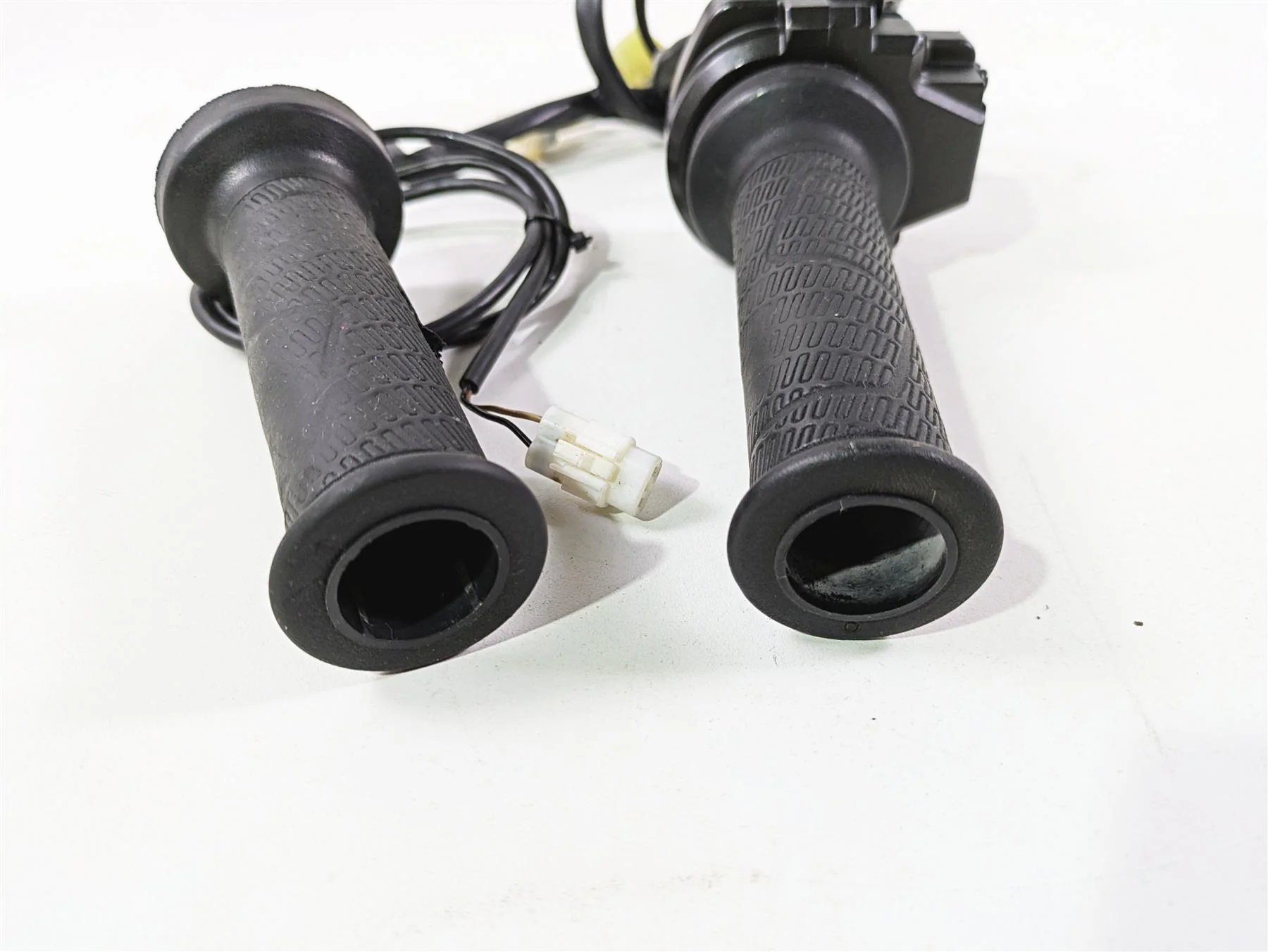 2020 KTM 1290 Super Adventure R Ride By Wire Throttle Sensor Grip 60711012000 - Image 12