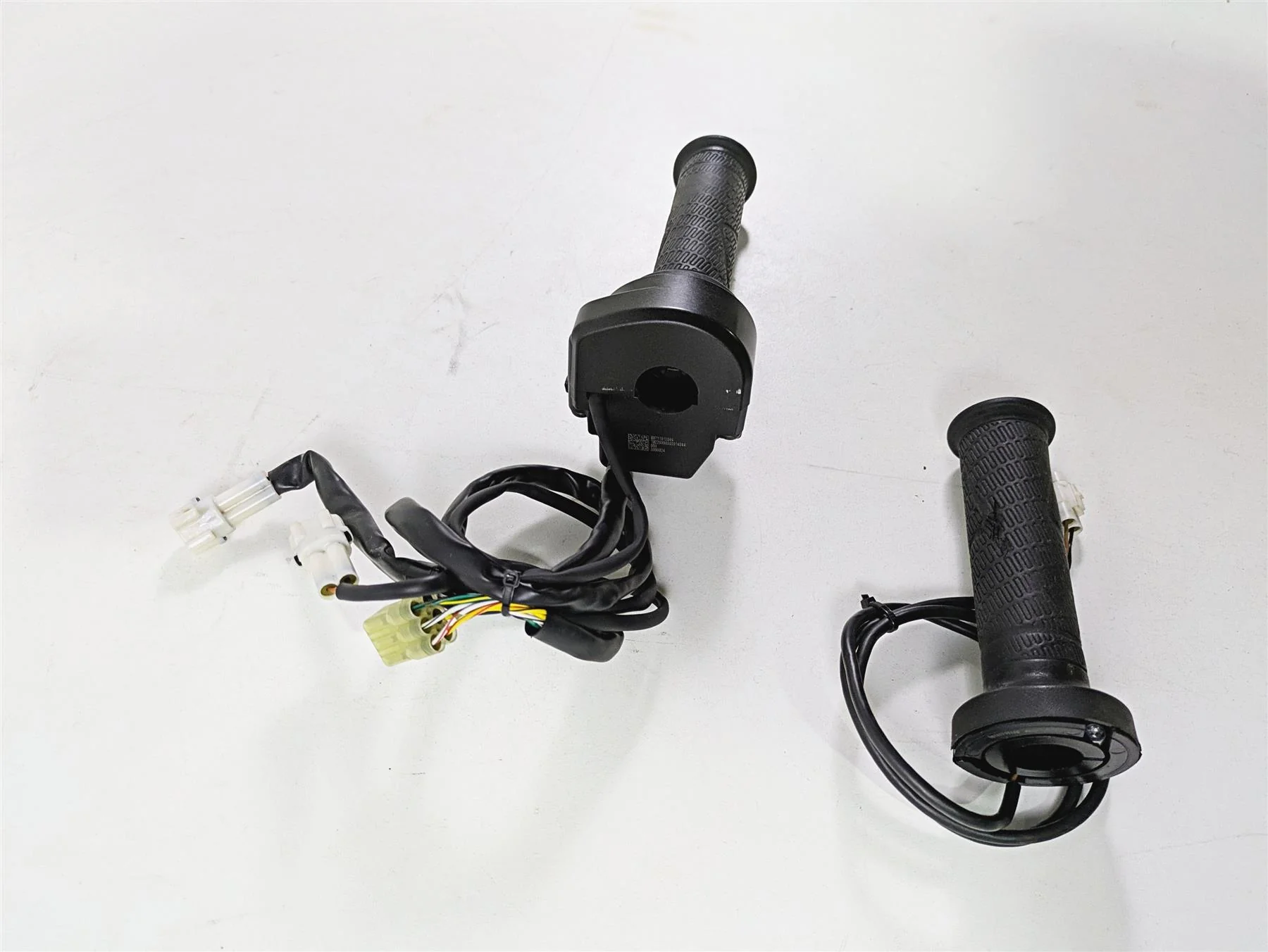 2020 KTM 1290 Super Adventure R Ride By Wire Throttle Sensor Grip 60711012000 - Image 2