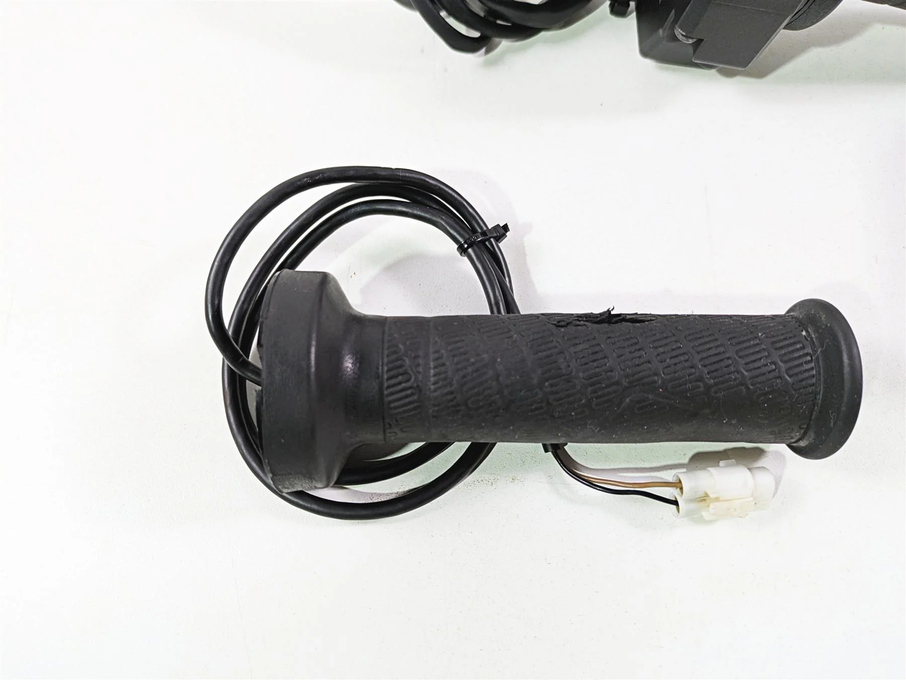 2020 KTM 1290 Super Adventure R Ride By Wire Throttle Sensor Grip 60711012000 - Image 5