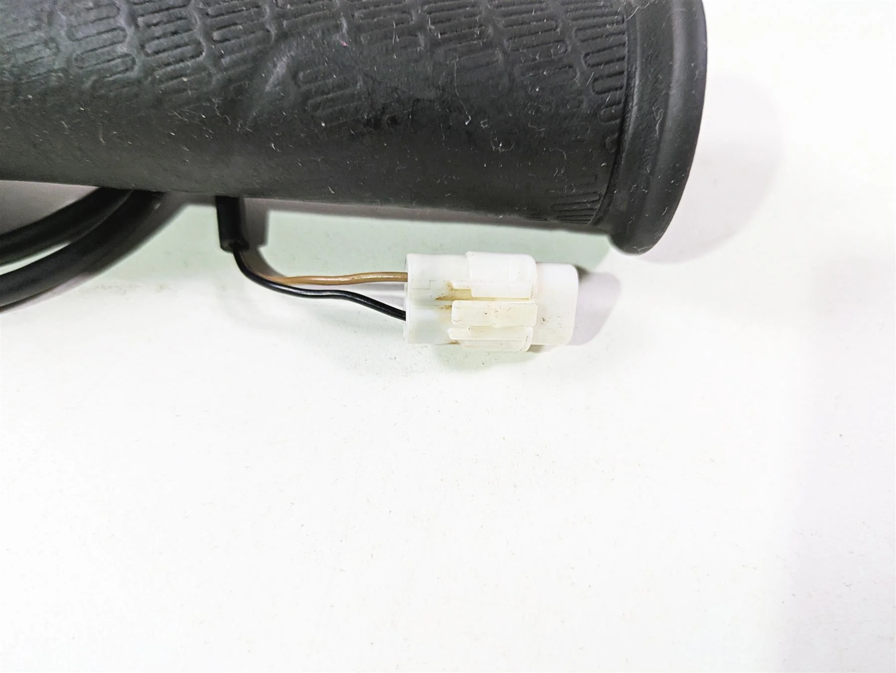 2020 KTM 1290 Super Adventure R Ride By Wire Throttle Sensor Grip 60711012000 - Image 9