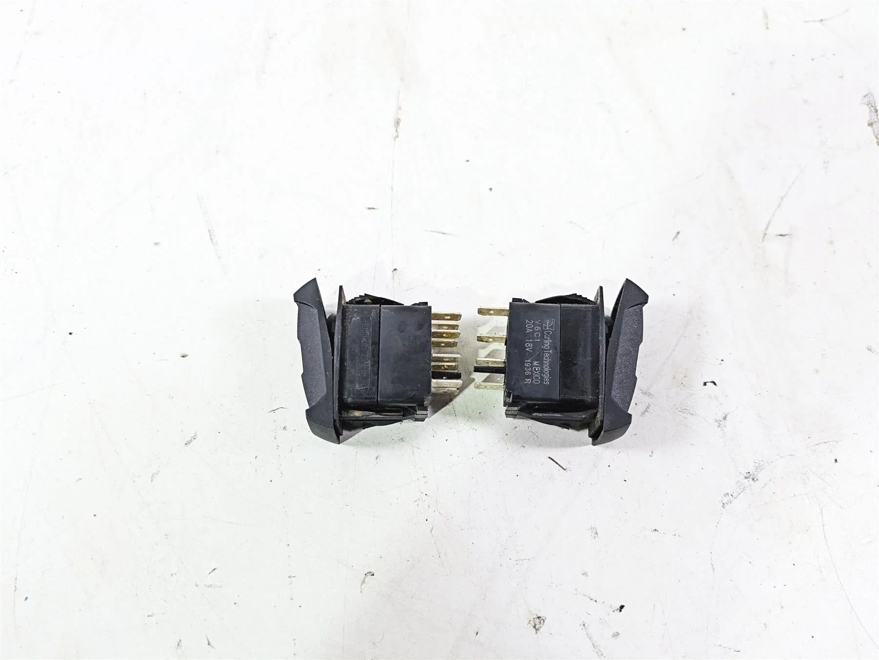 2020 Polaris General 1000 EPS Awd & Light Switch Set 4014069 4014611 - Image 10